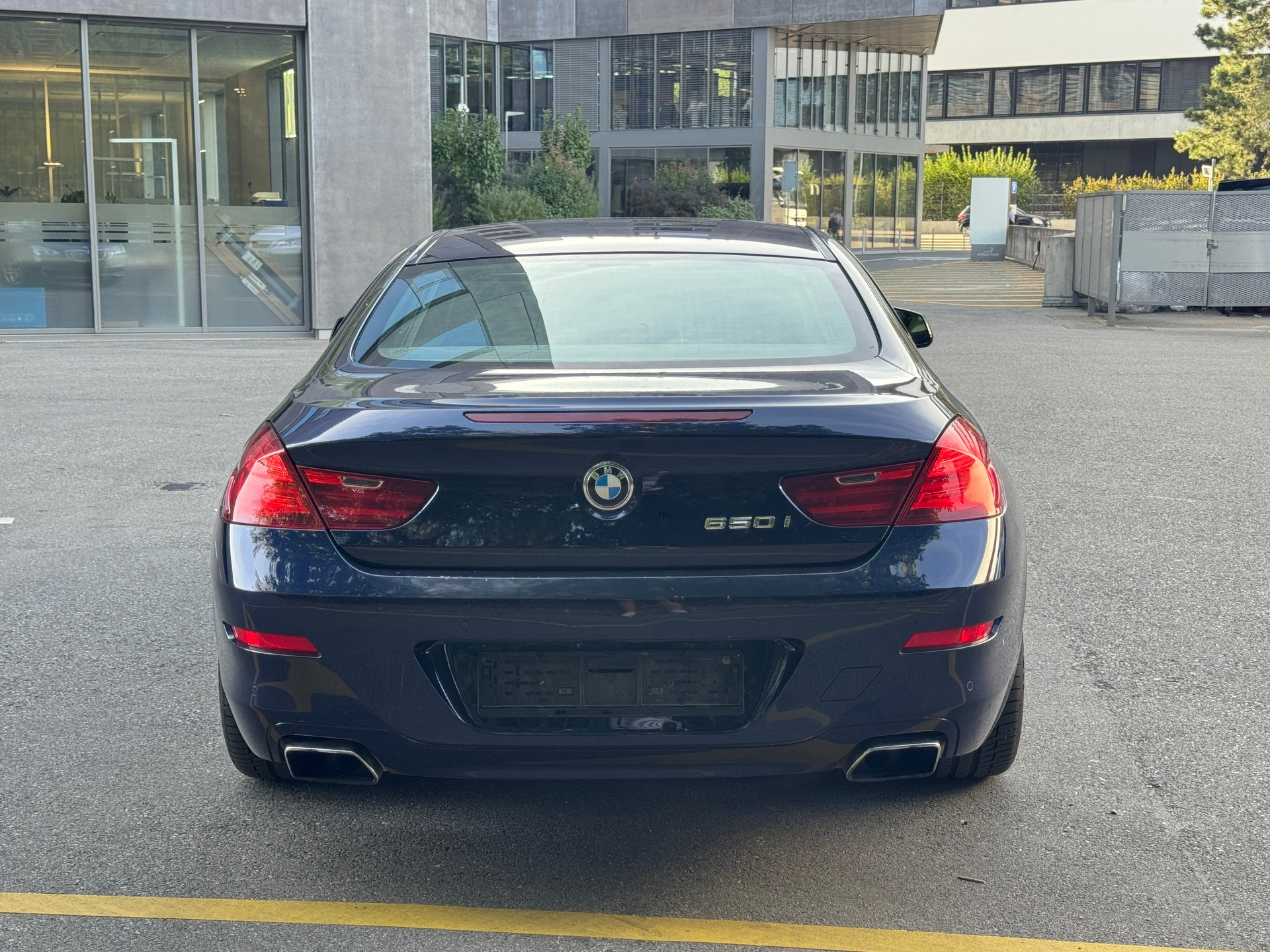 BMW 650i Coupé xDrive-image-4