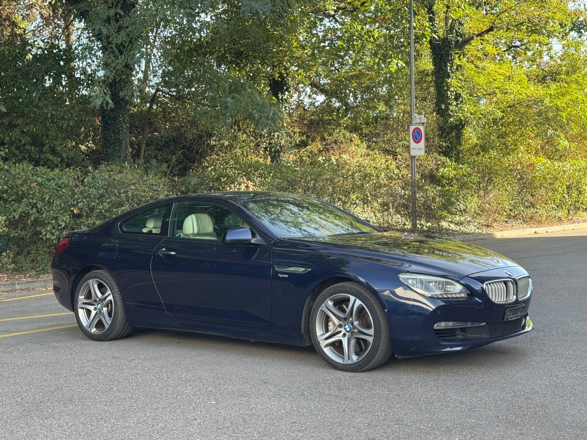 BMW 650i Coupé xDrive-image-2