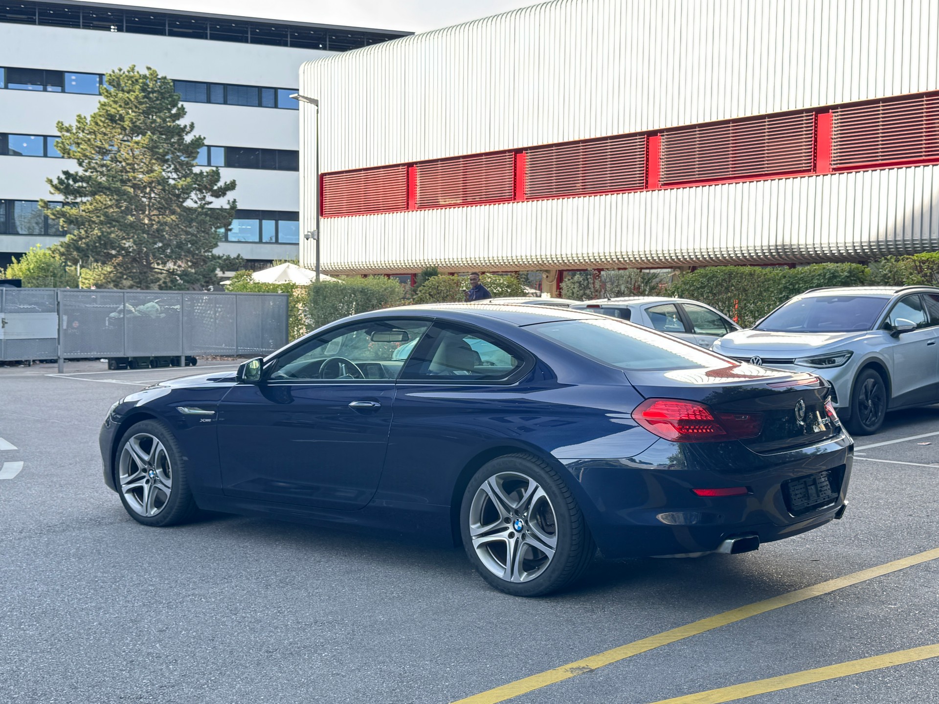 BMW 650i Coupé xDrive-image-5