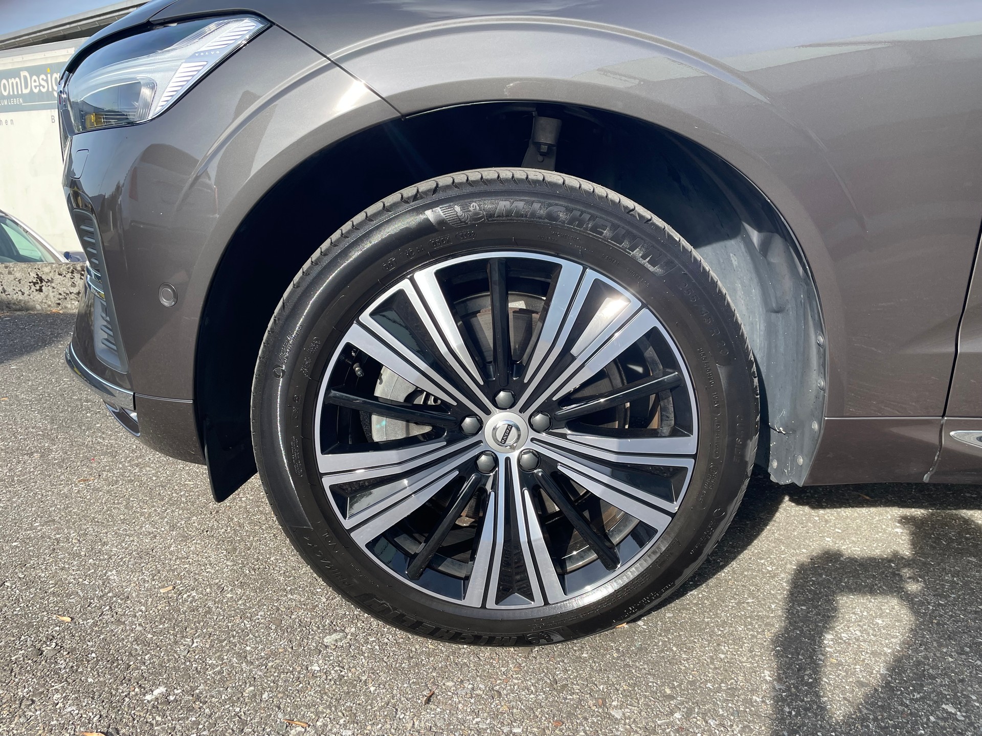 VOLVO XC60 B5 Benzin Mild Hybrid AWD Ultimate Bright Geartronic-image-15