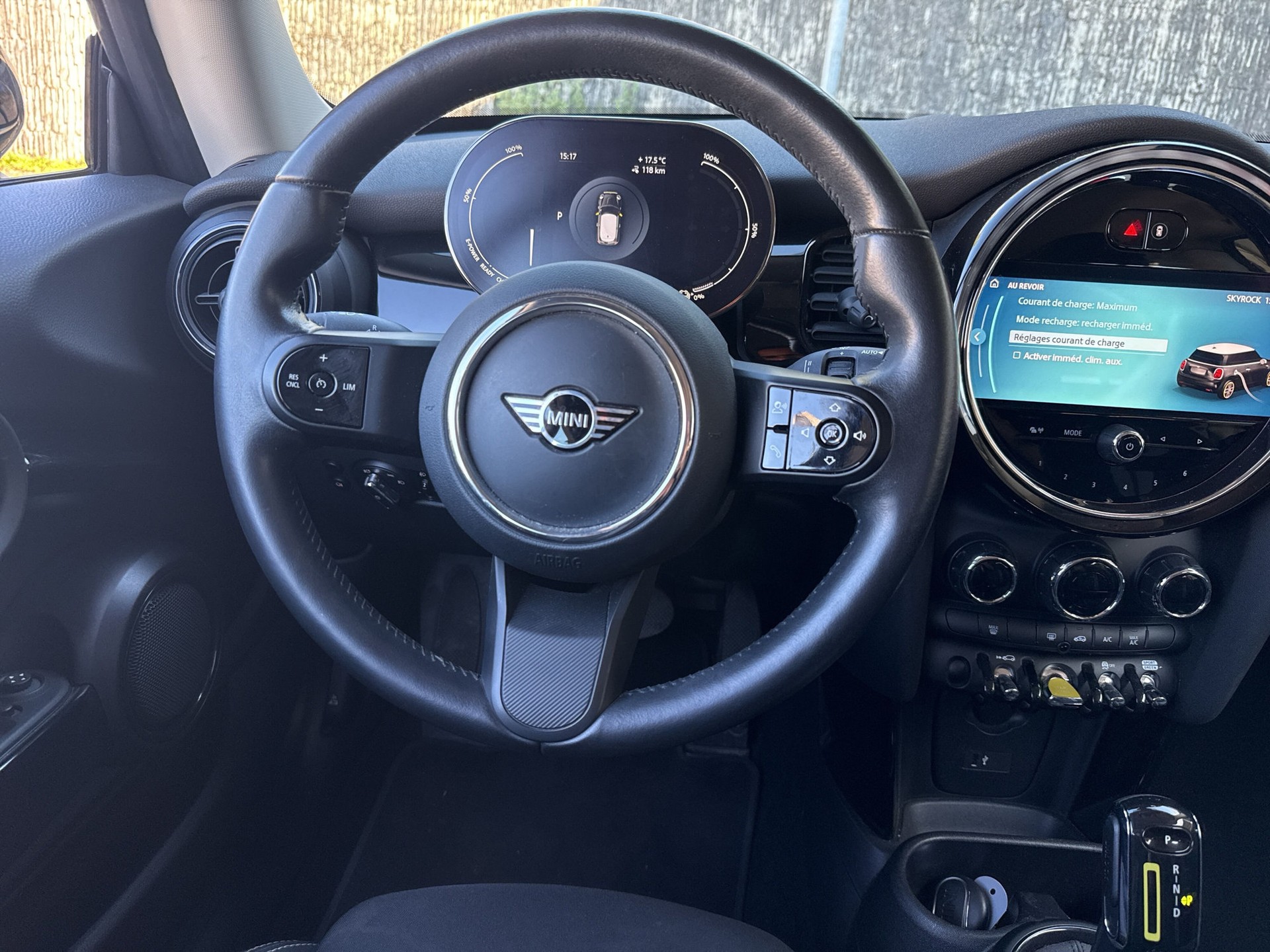 MINI Cooper SE-image-11