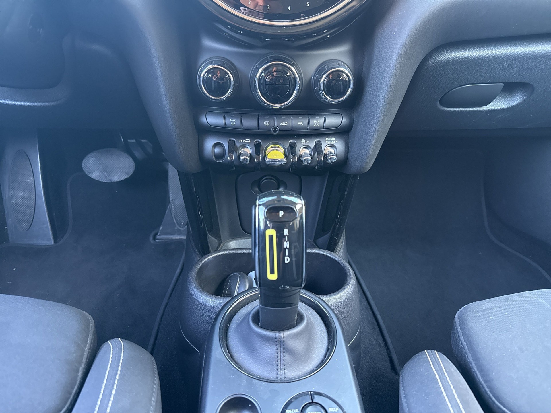 MINI Cooper SE-image-12