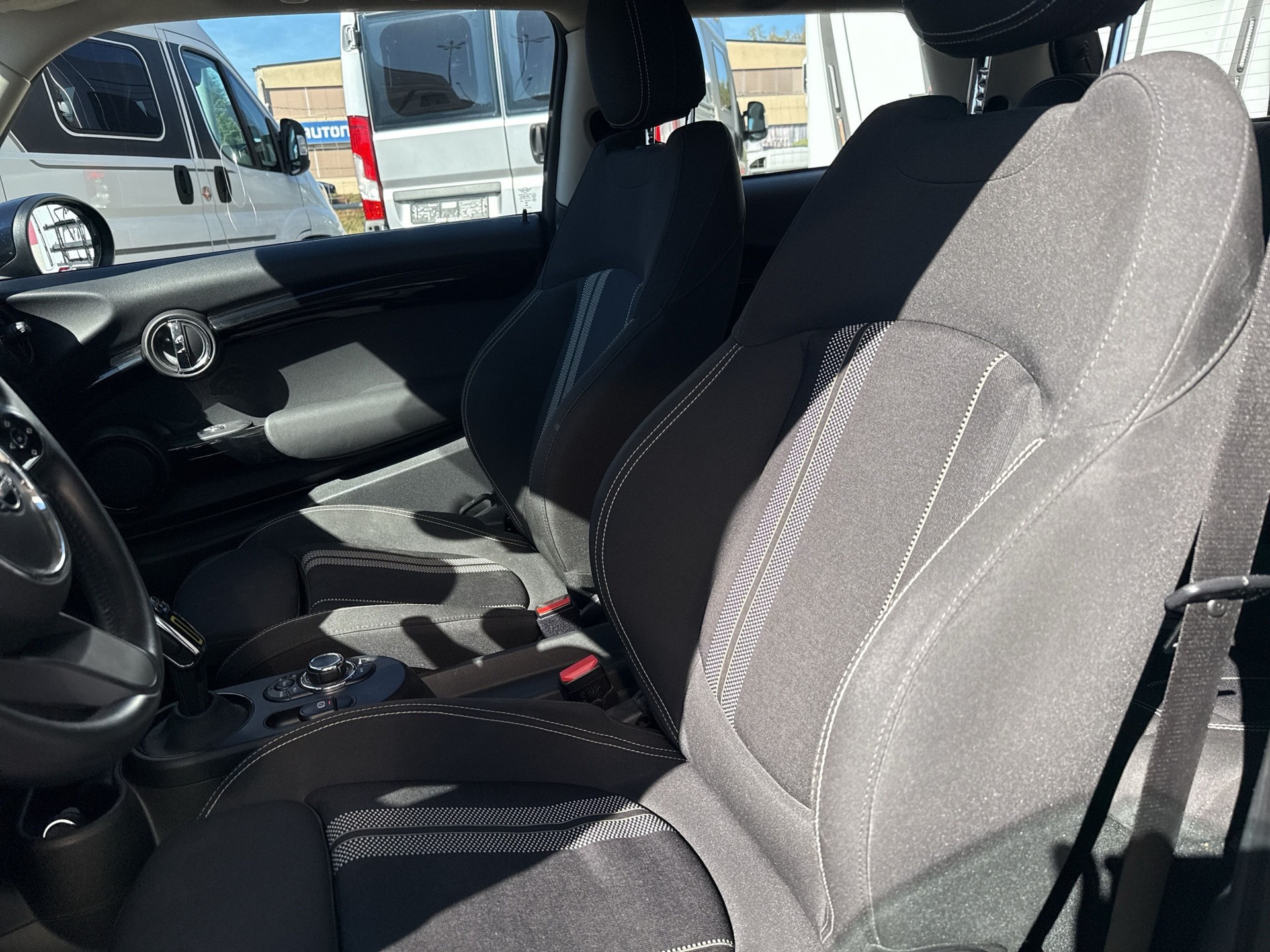 MINI Cooper SE-image-9