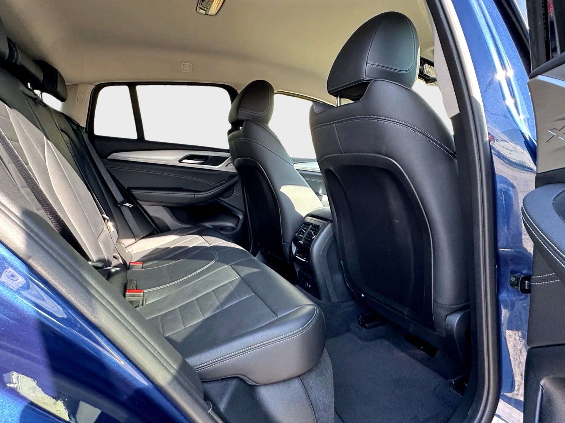 BMW X4 xDrive 48V 30i Steptronic-image-10