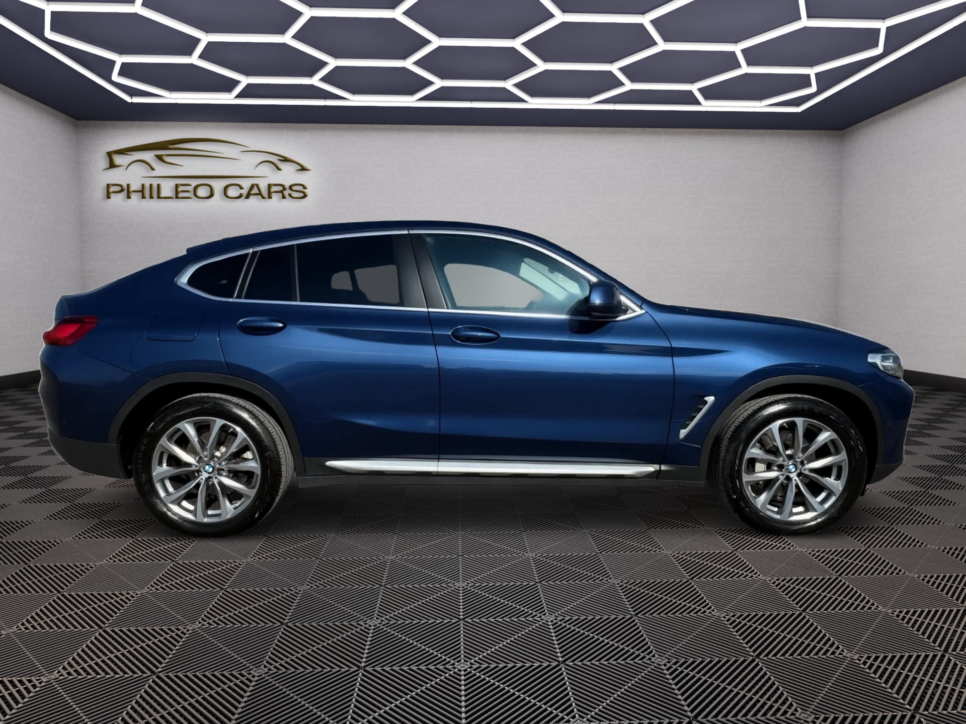 BMW X4 xDrive 48V 30i Steptronic-image-3