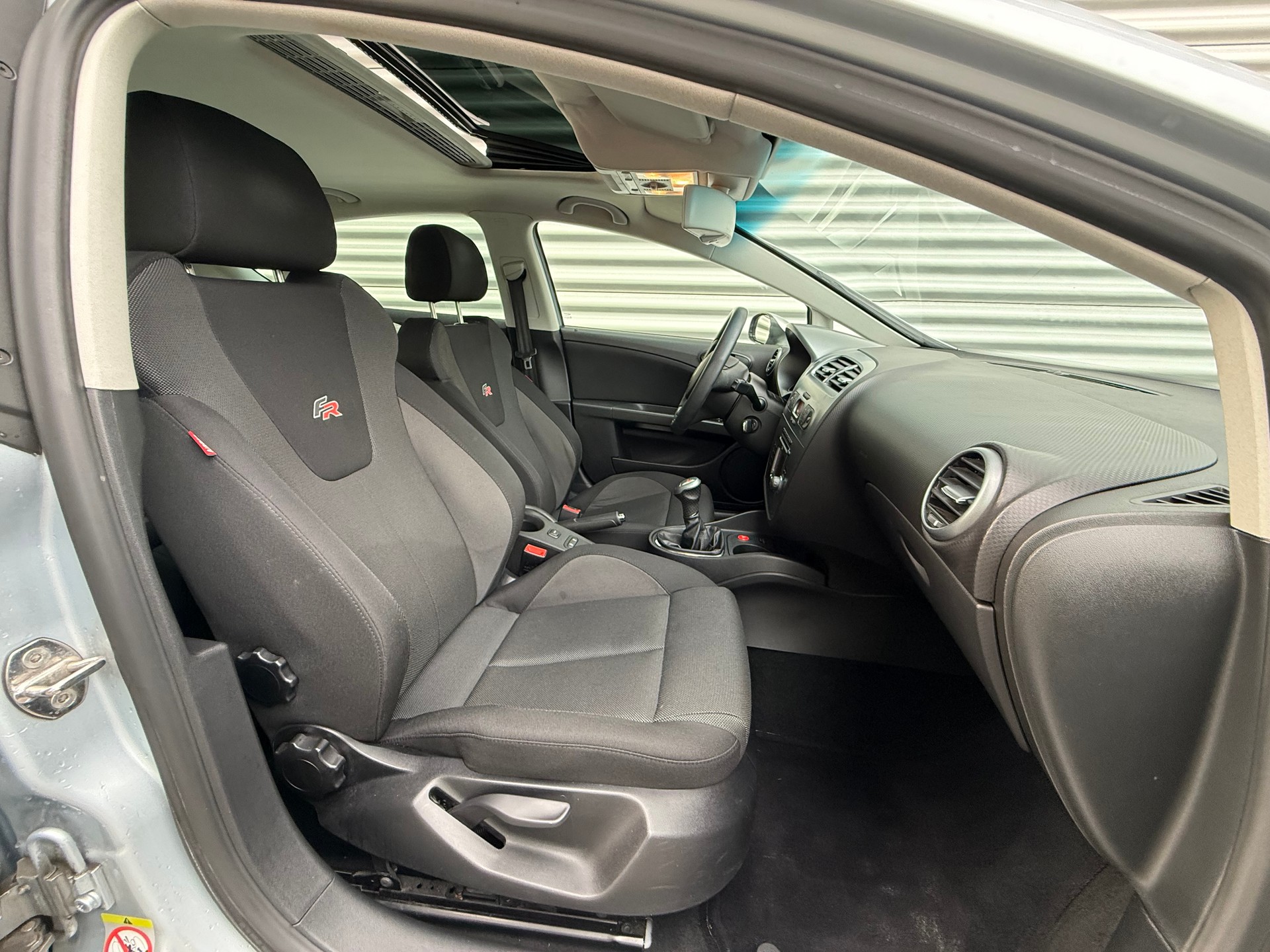 SEAT Leon 2.0 TSI FR-image-8