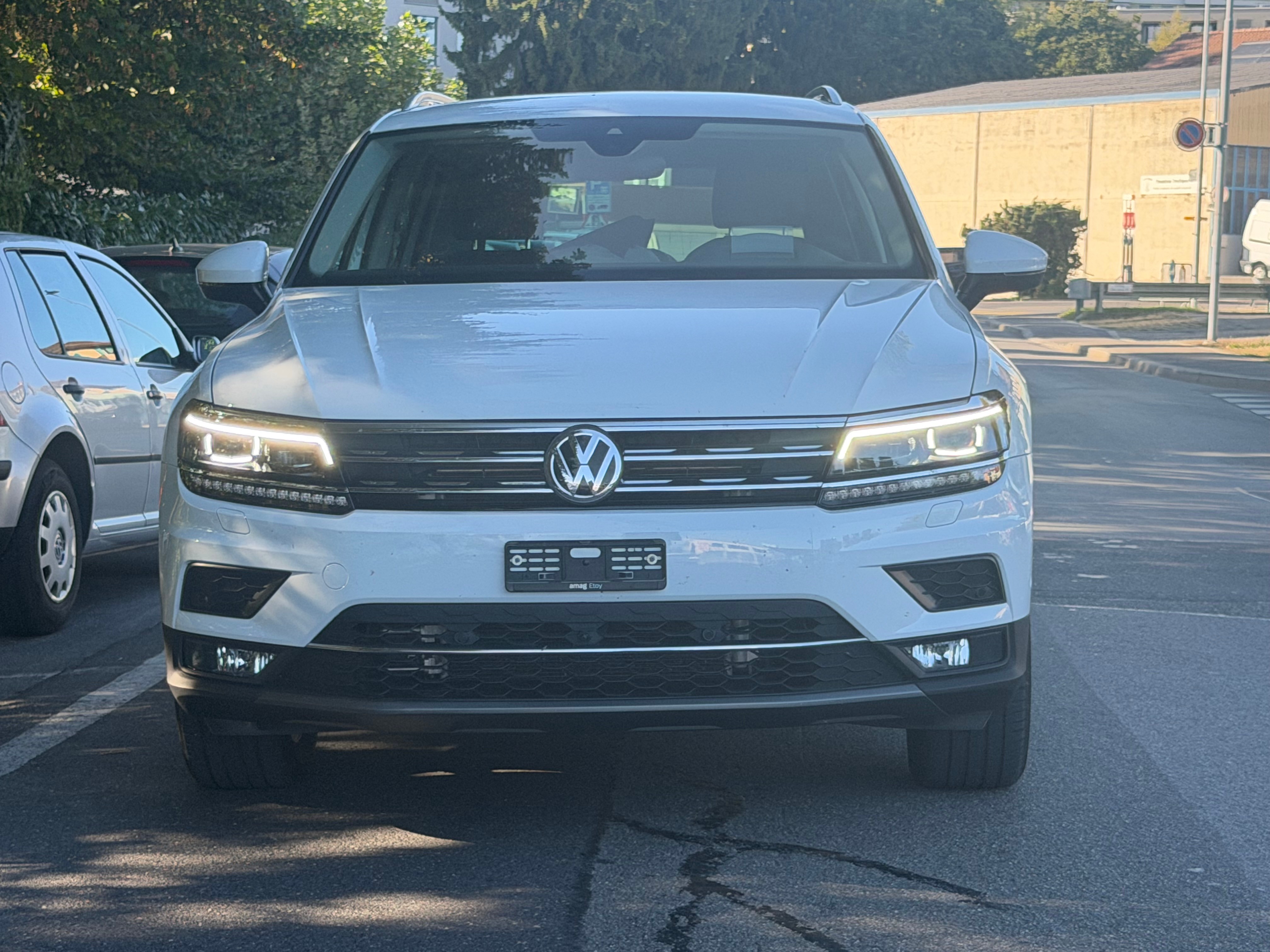 Car photo