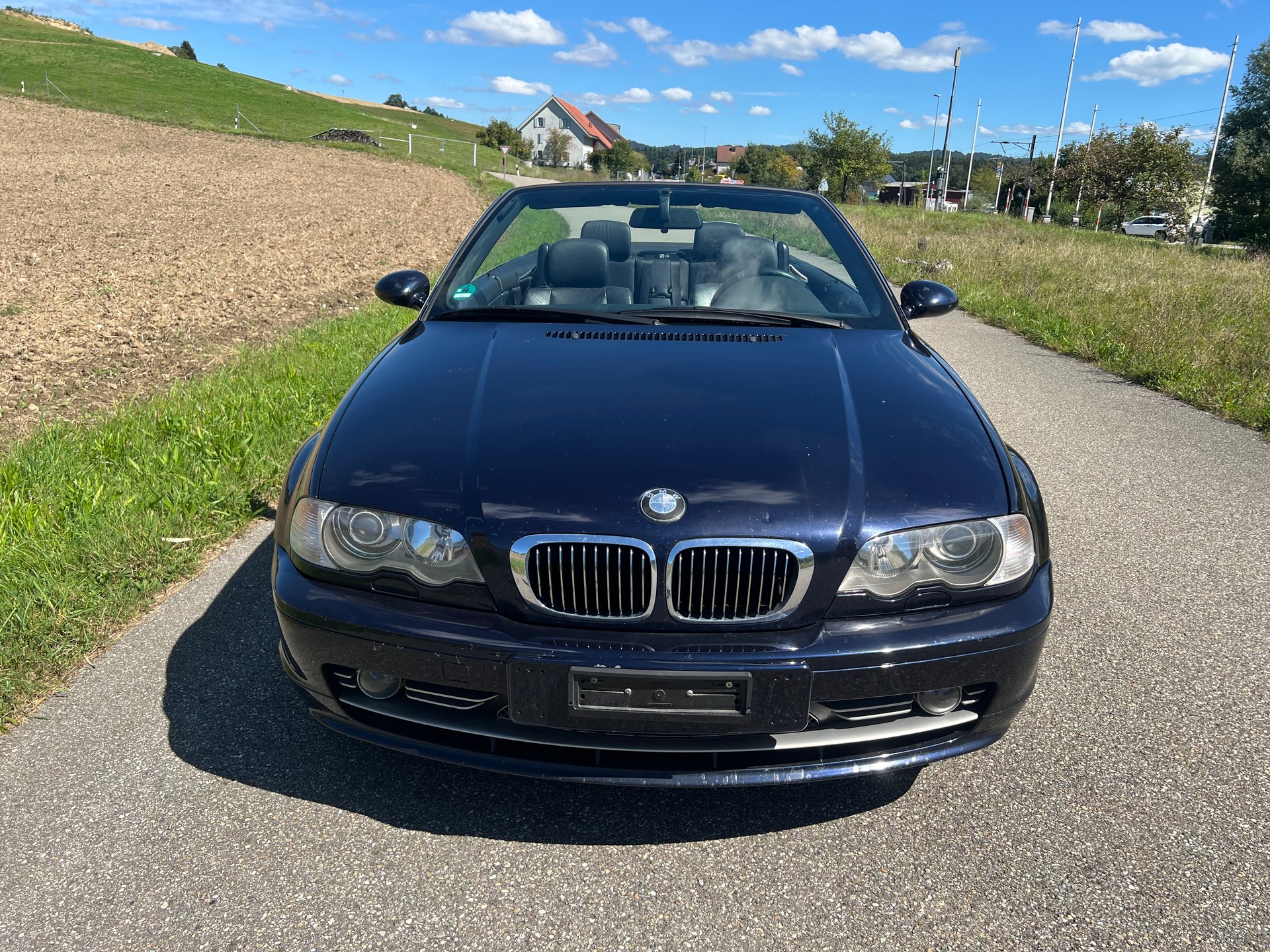 BMW 330Ci Cabriolet-image-1