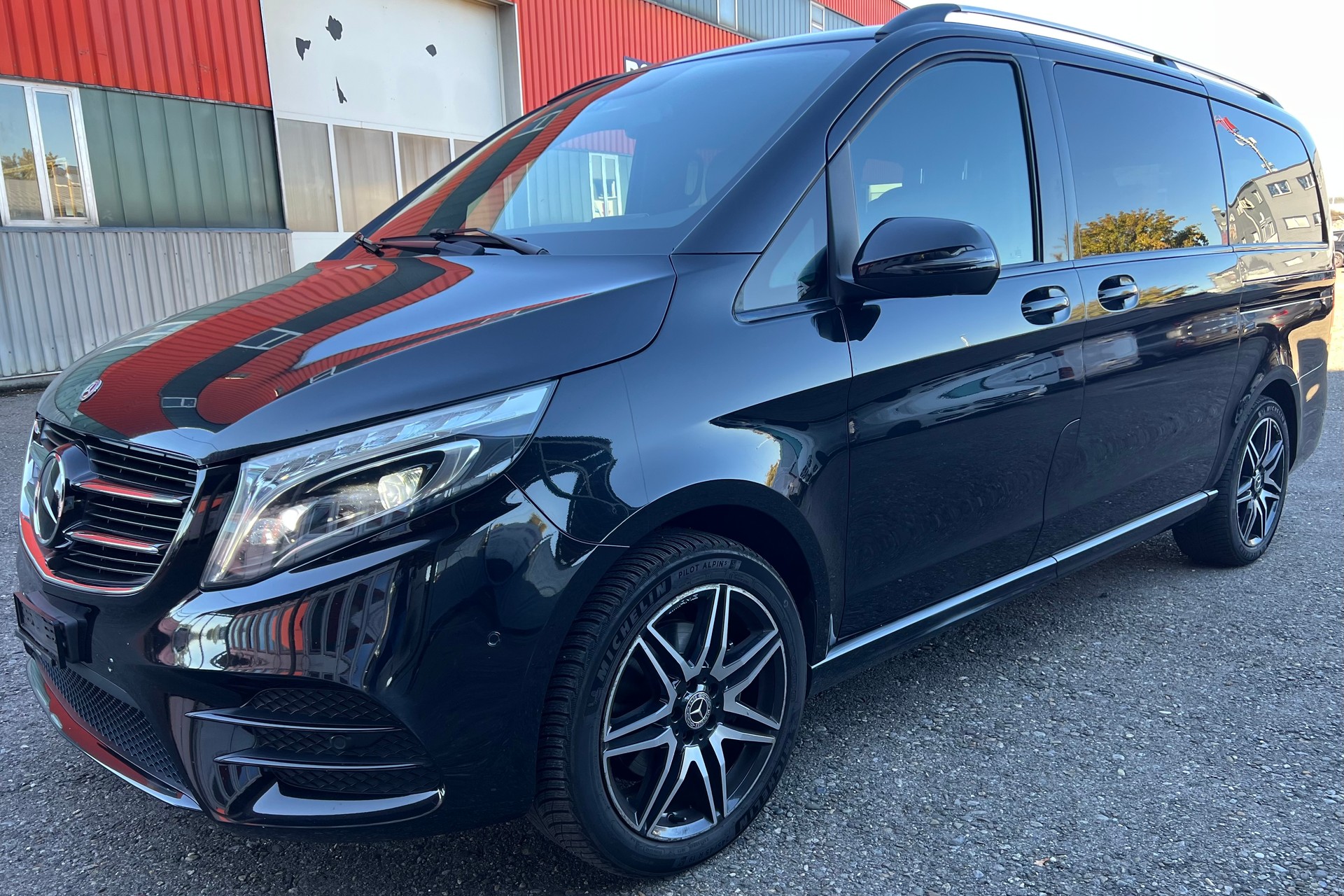 MERCEDES-BENZ V 250 d Swiss Edition lang 4Matic 7G-Tronic 7 PLATZ-image-11