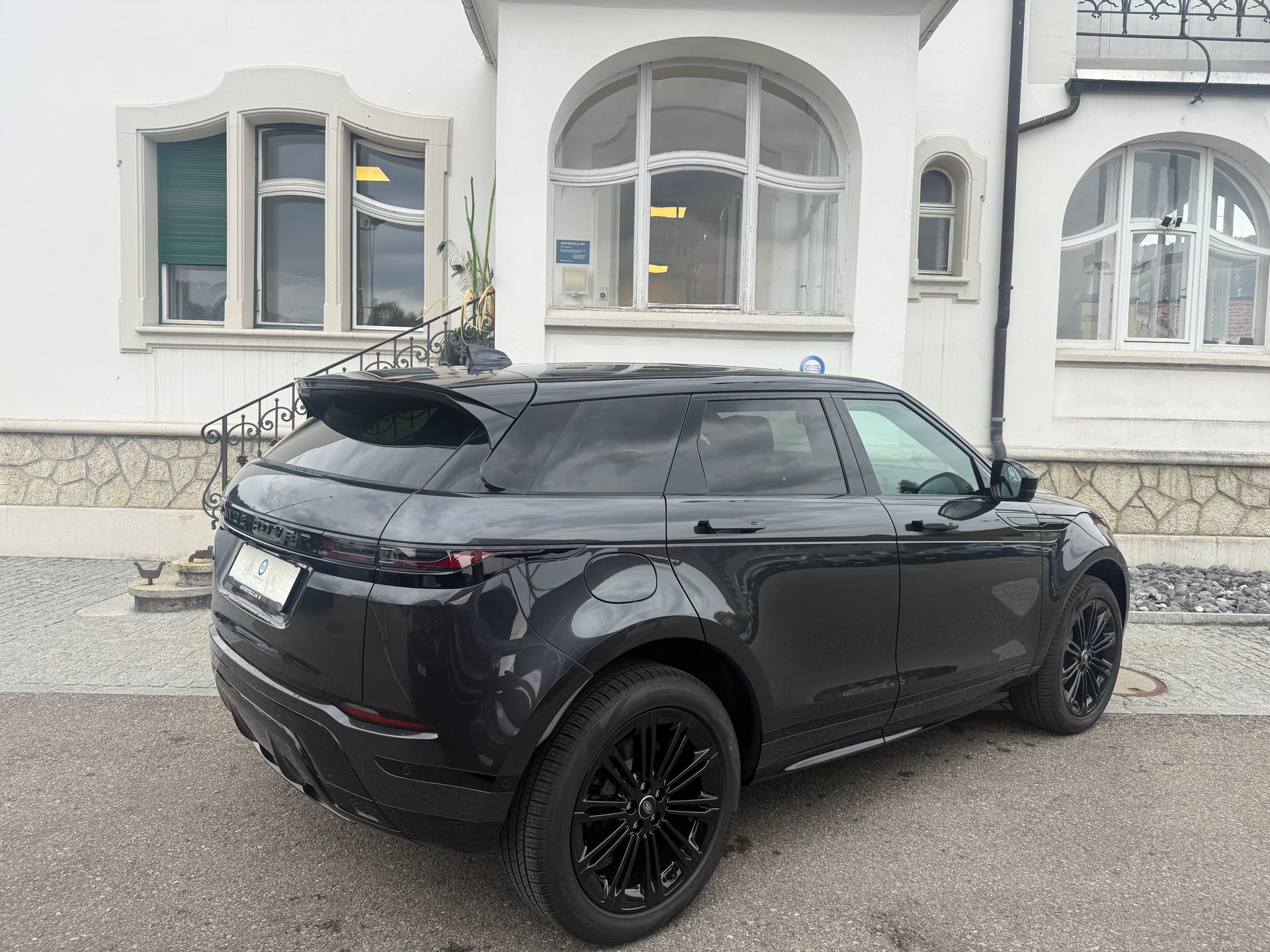 LAND ROVER Range Rover Evoque 1.5 T 270e Autobiography-image-4