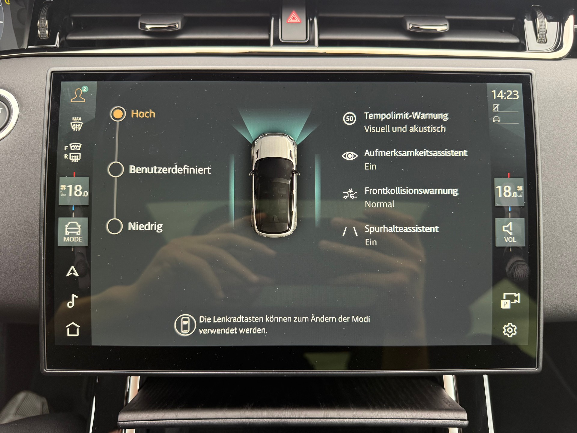 LAND ROVER Range Rover Evoque 1.5 T 270e Autobiography-image-23