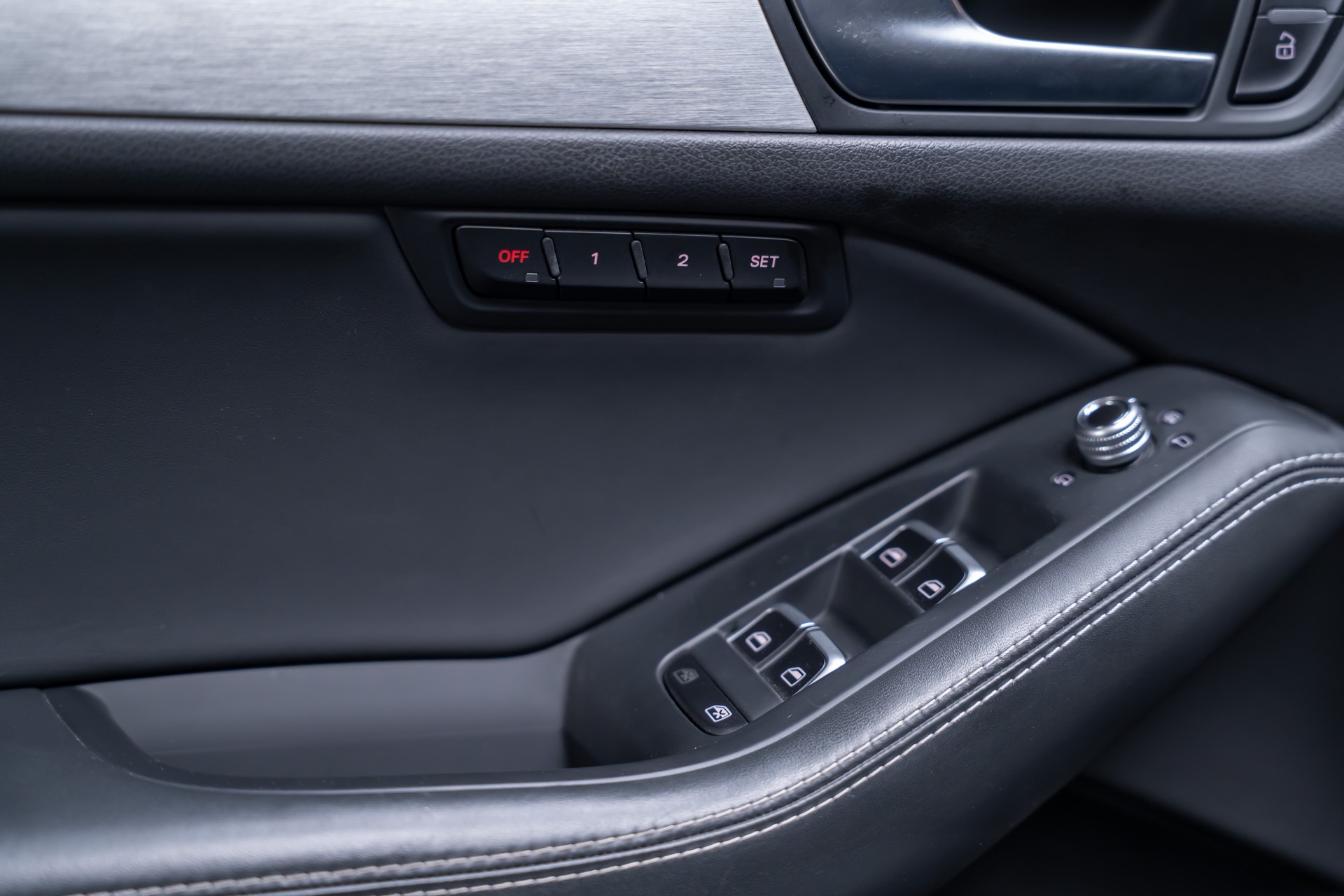 AUDI SQ5 3.0 V6 Bi-TDI quattro T-Tronic / Rückfahrkamera / Bang&Olufsen / Standheizung-image-15