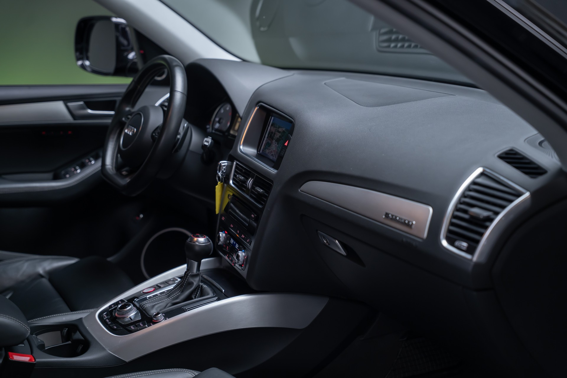 AUDI SQ5 3.0 V6 Bi-TDI quattro T-Tronic / Rückfahrkamera / Bang&Olufsen / Standheizung-image-23