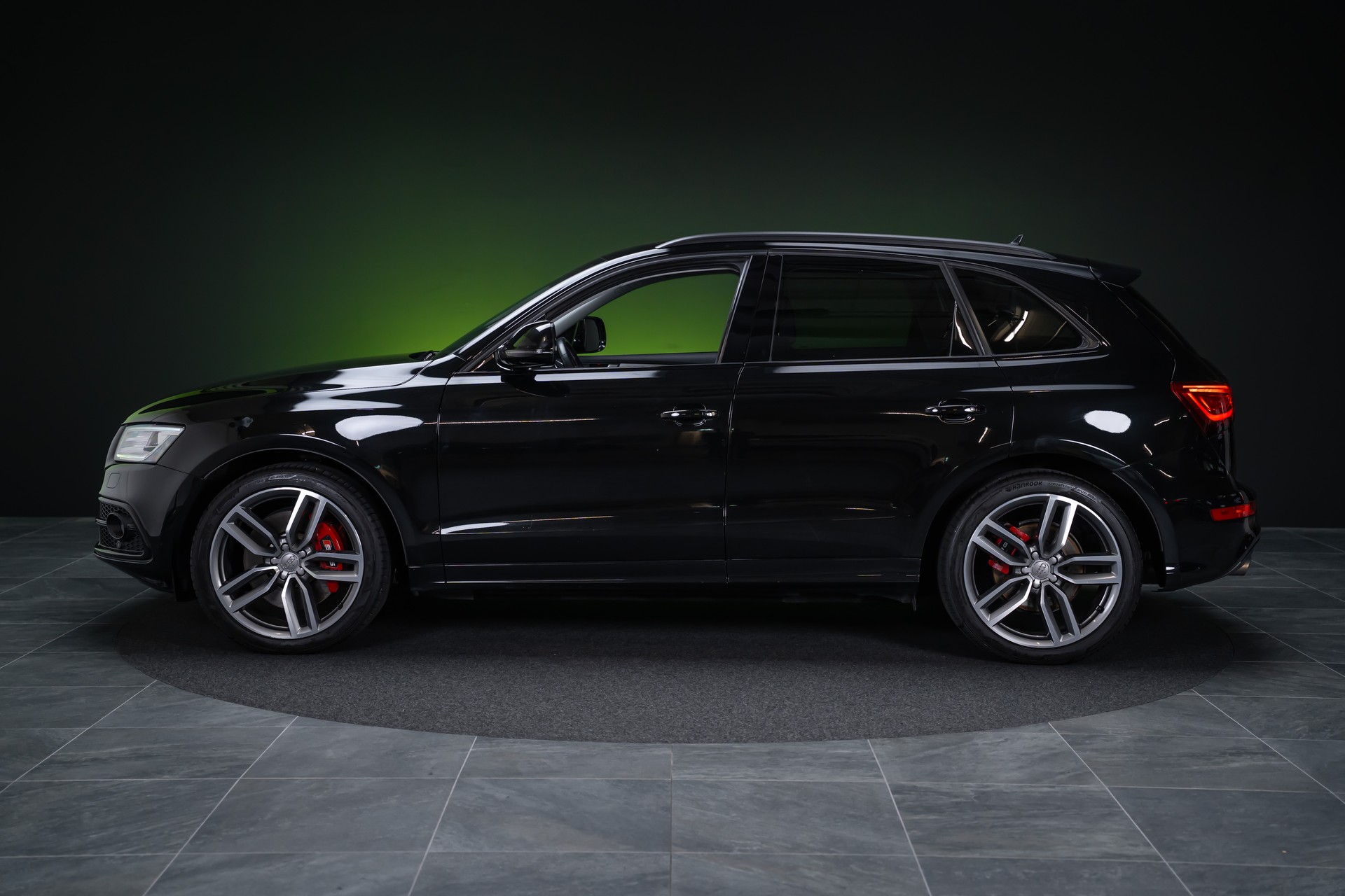AUDI SQ5 3.0 V6 Bi-TDI quattro T-Tronic / Rückfahrkamera / Bang&Olufsen / Standheizung-image-9