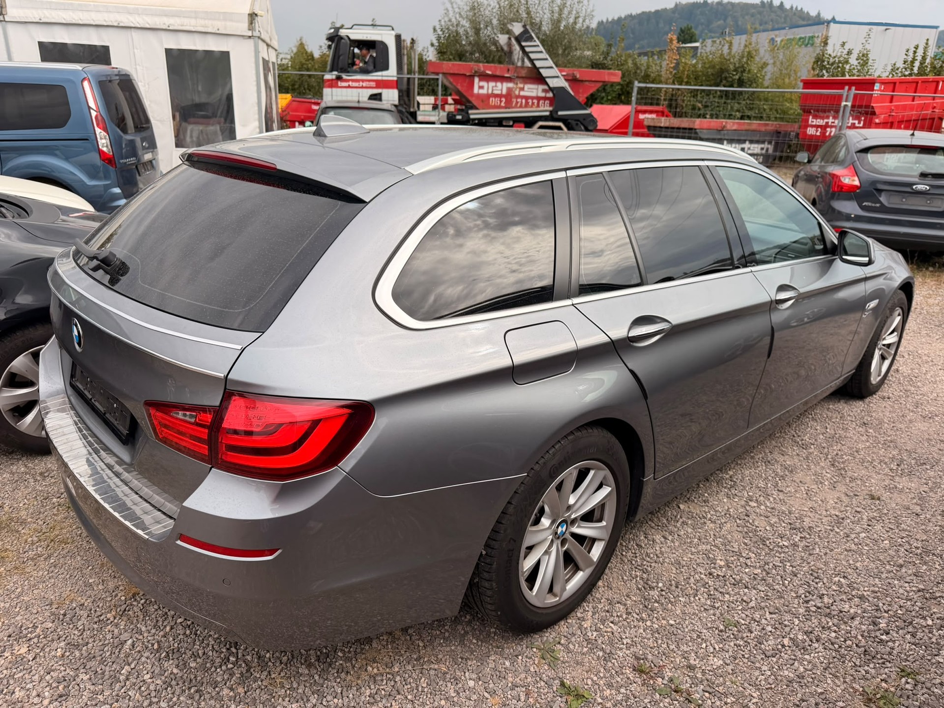 BMW 530d xDrive Touring Steptronic-image-3