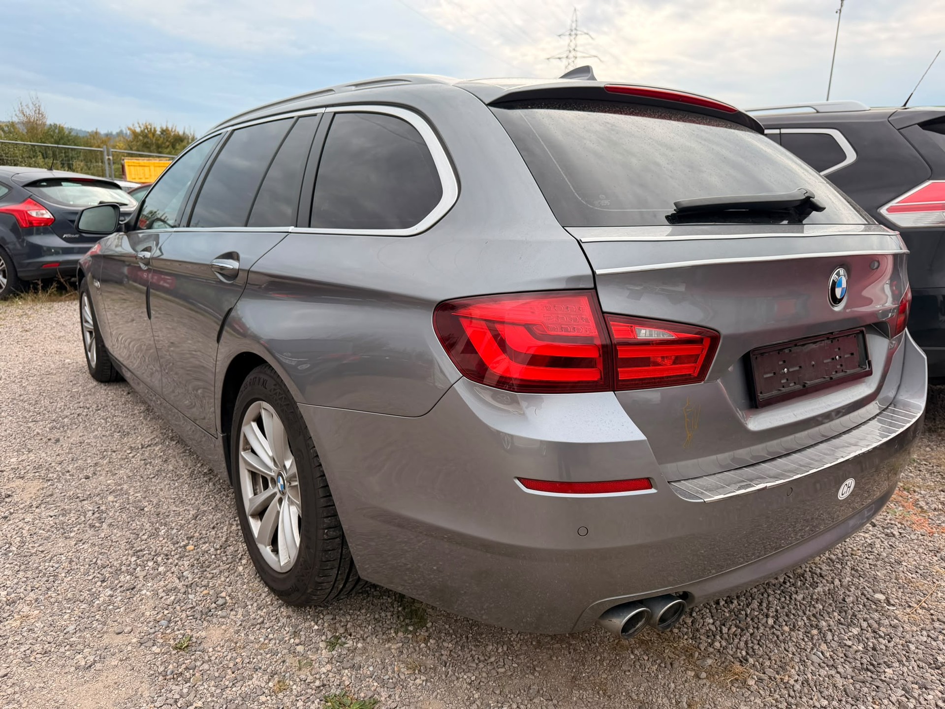 BMW 530d xDrive Touring Steptronic-image-4