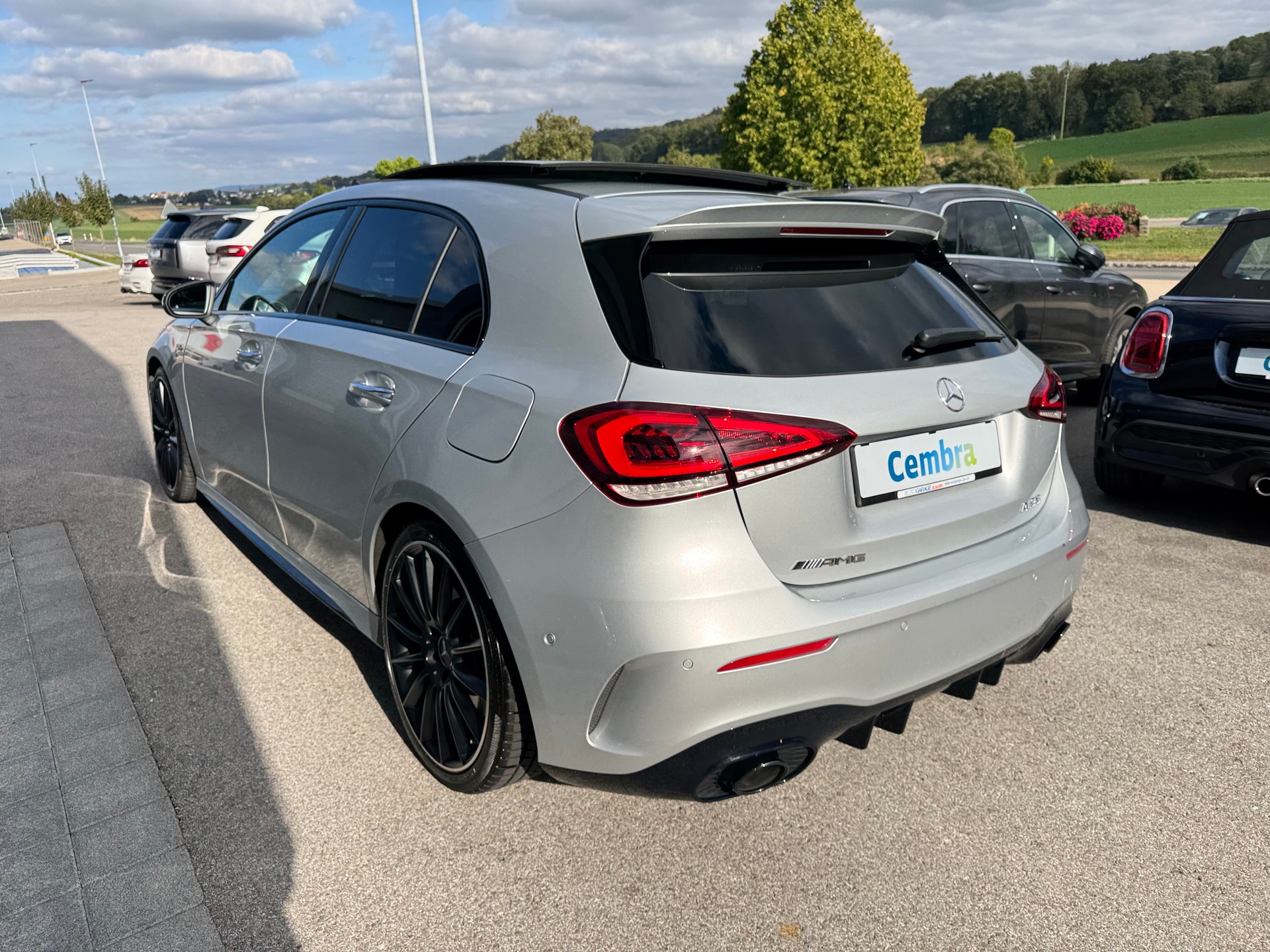 MERCEDES-BENZ A 35 AMG 4Matic Speedshift-image-6