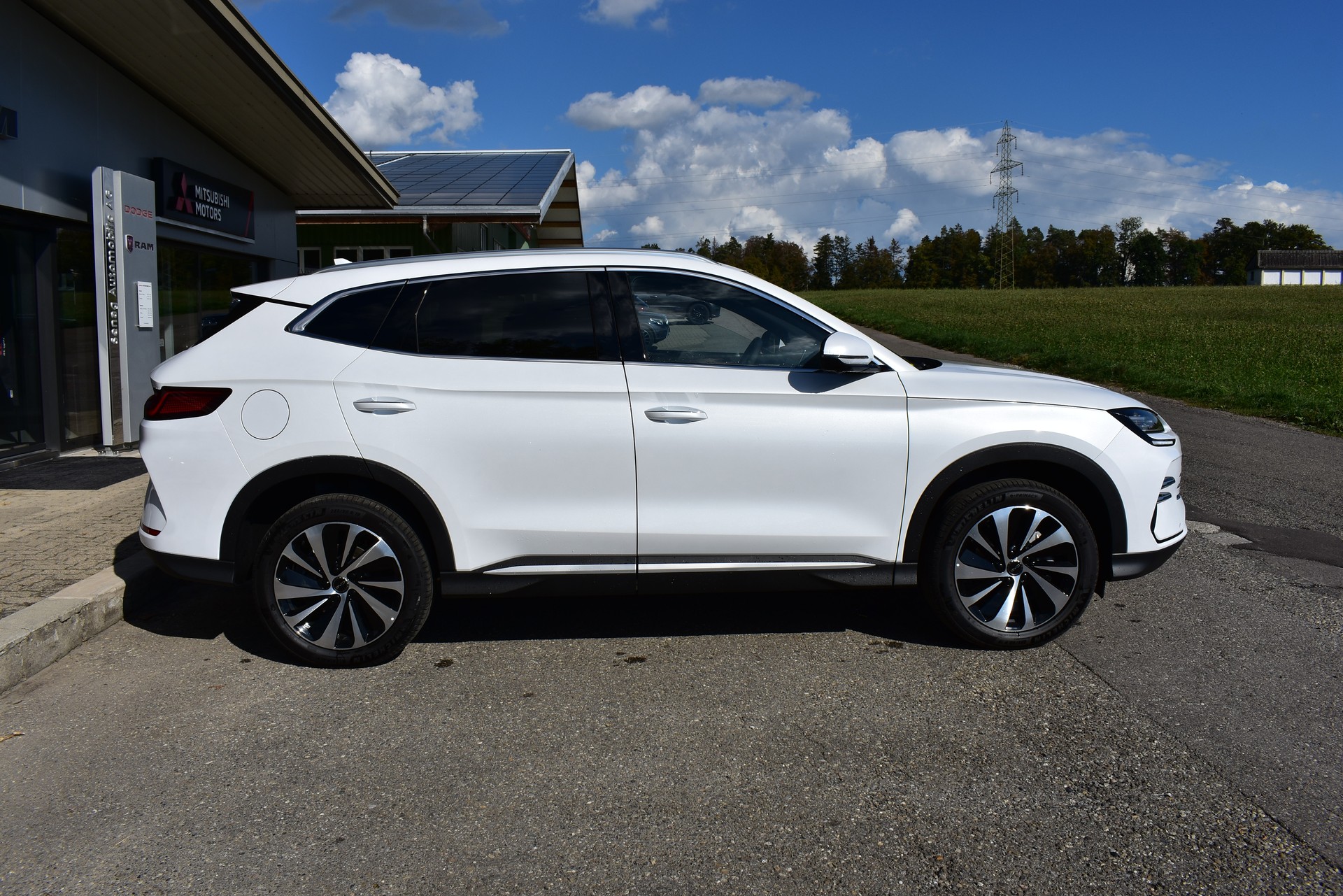 BYD Seal U DM-i Design AWD-image-3