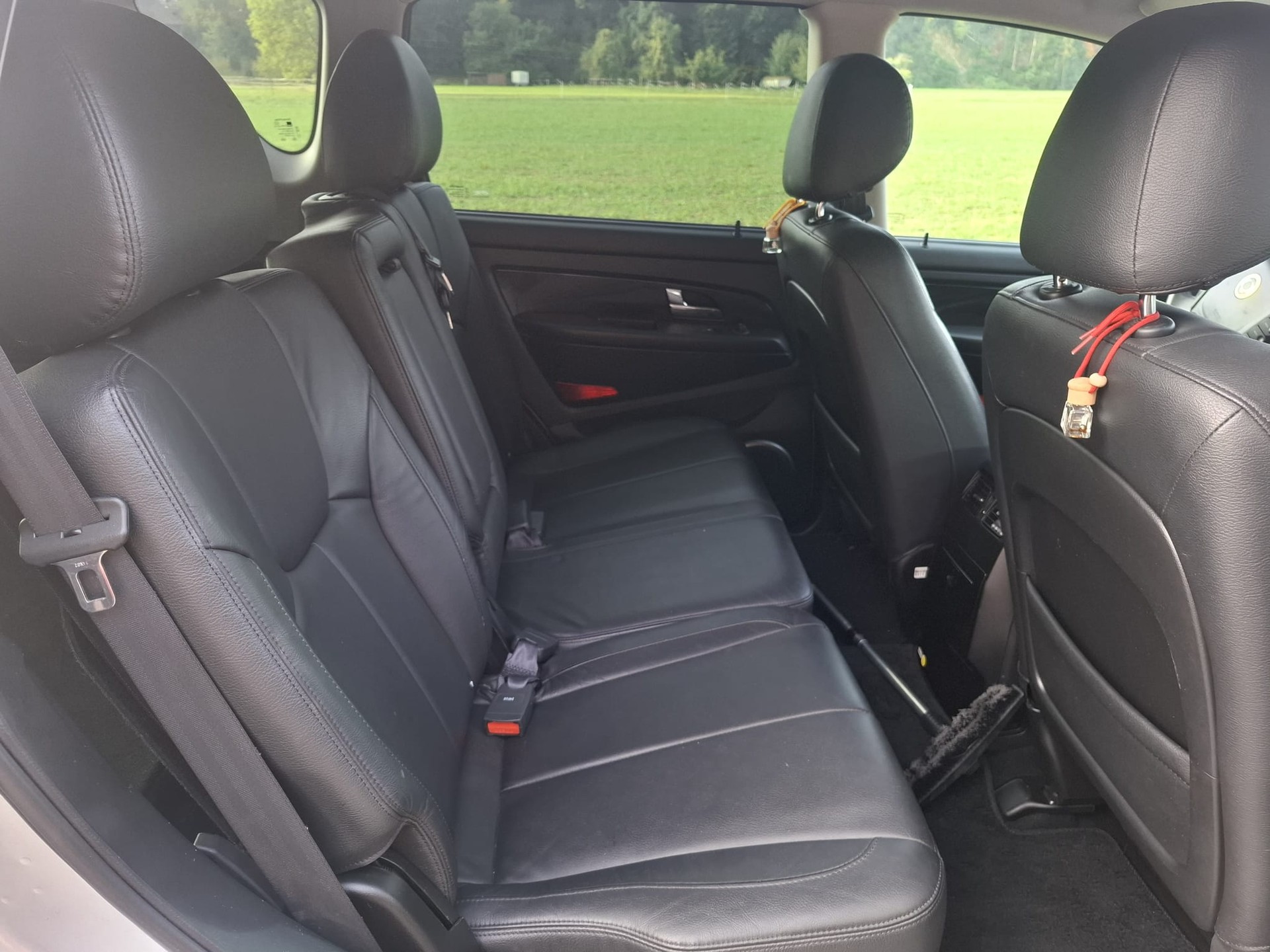KGM-SsangYong Rexton RX200 e-XDi Sapphire 4WD Automatic-image-4