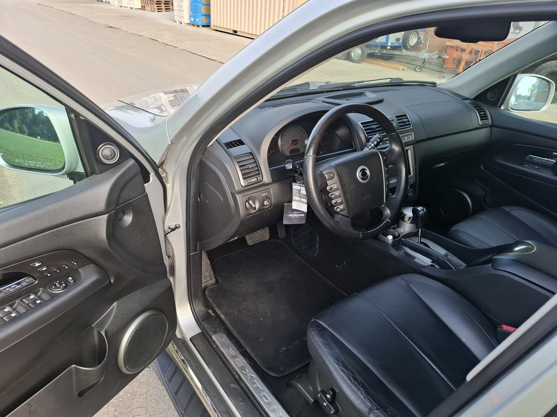 KGM-SsangYong Rexton RX200 e-XDi Sapphire 4WD Automatic-image-12