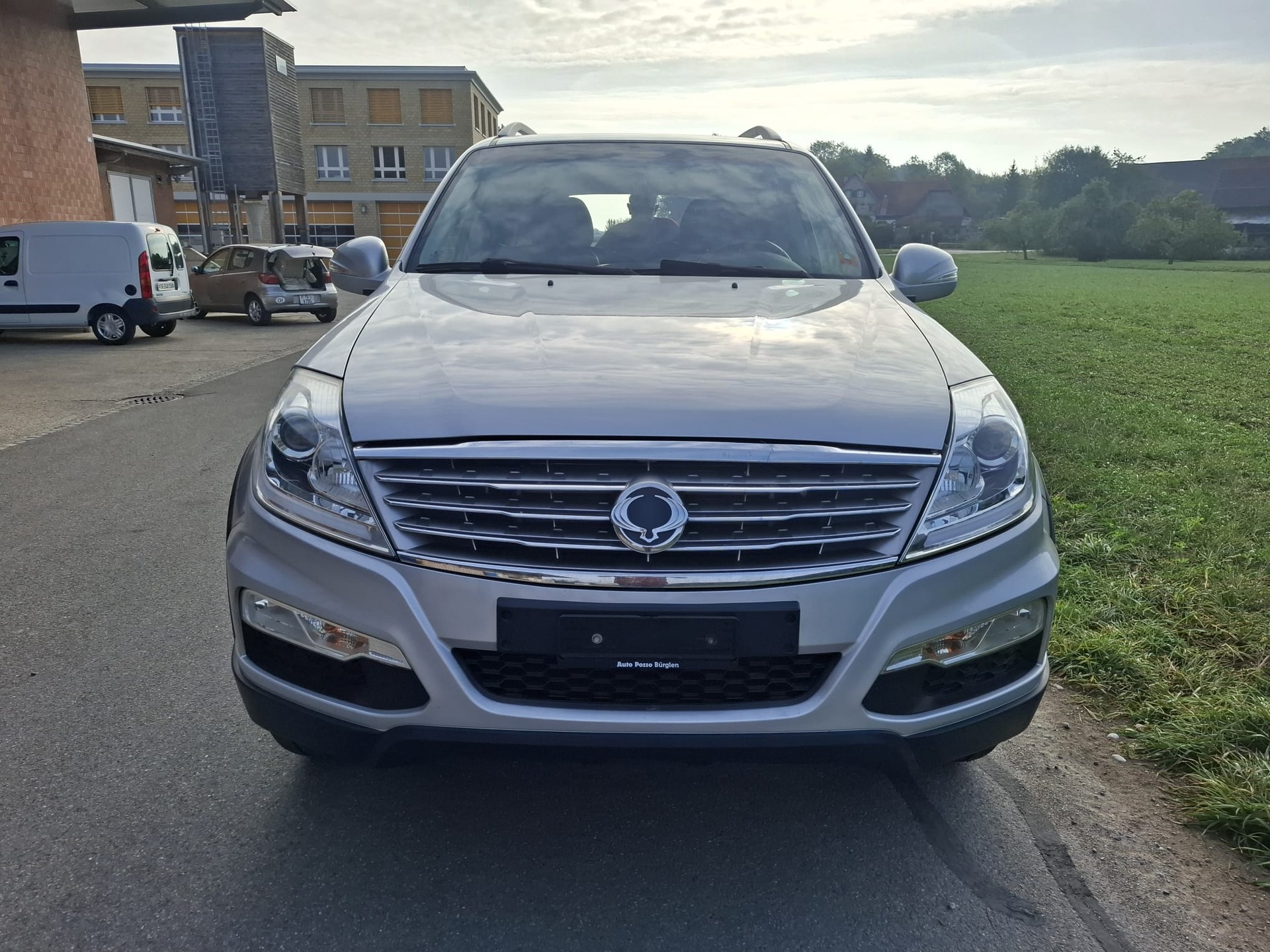 KGM-SsangYong Rexton RX200 e-XDi Sapphire 4WD Automatic-image-13