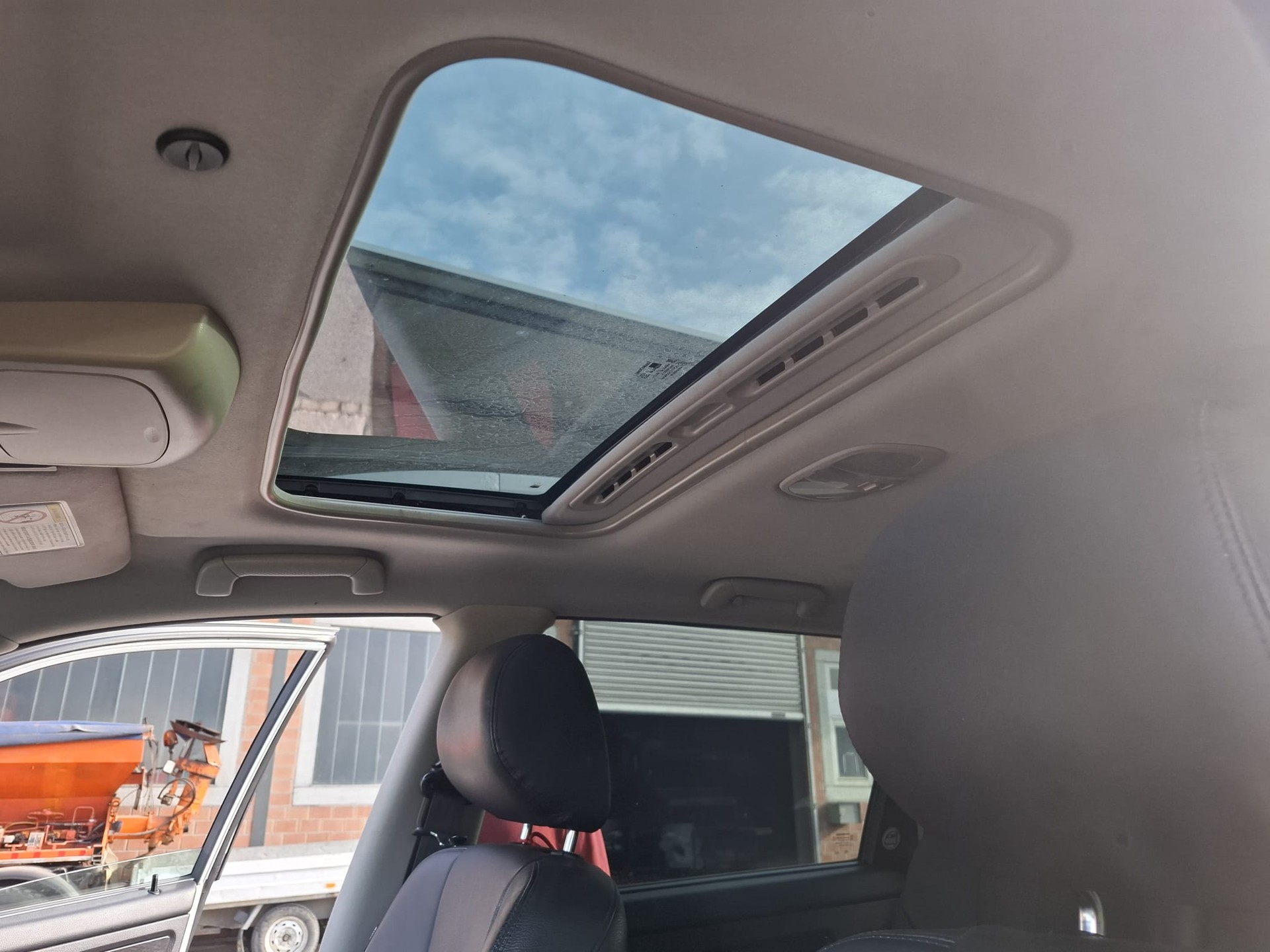 KGM-SsangYong Rexton RX200 e-XDi Sapphire 4WD Automatic-image-7