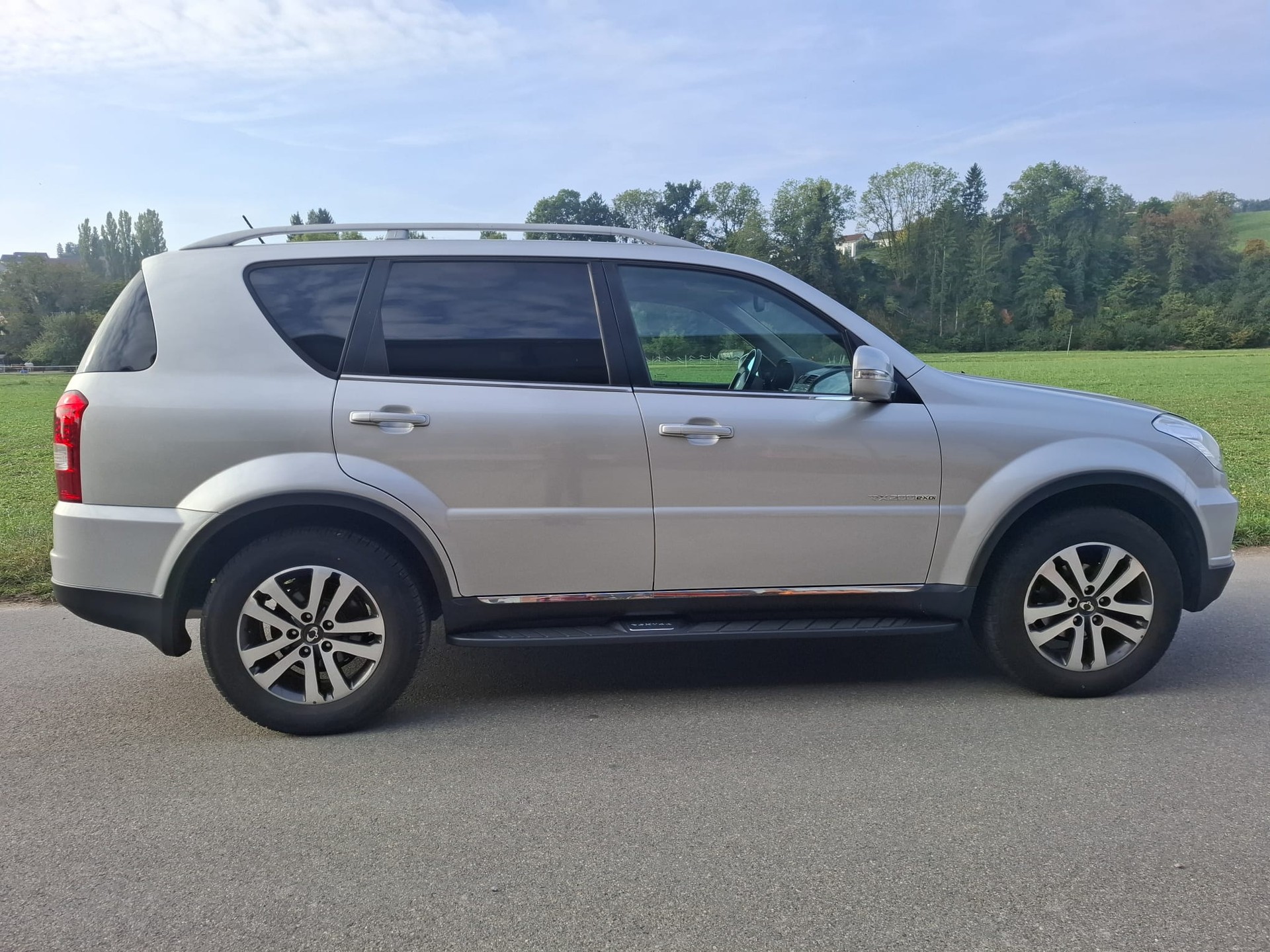 KGM-SsangYong Rexton RX200 e-XDi Sapphire 4WD Automatic-image-11