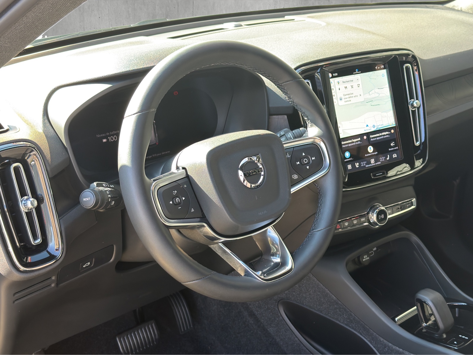 VOLVO XC40 E80 Twin Plus AWD-image-9