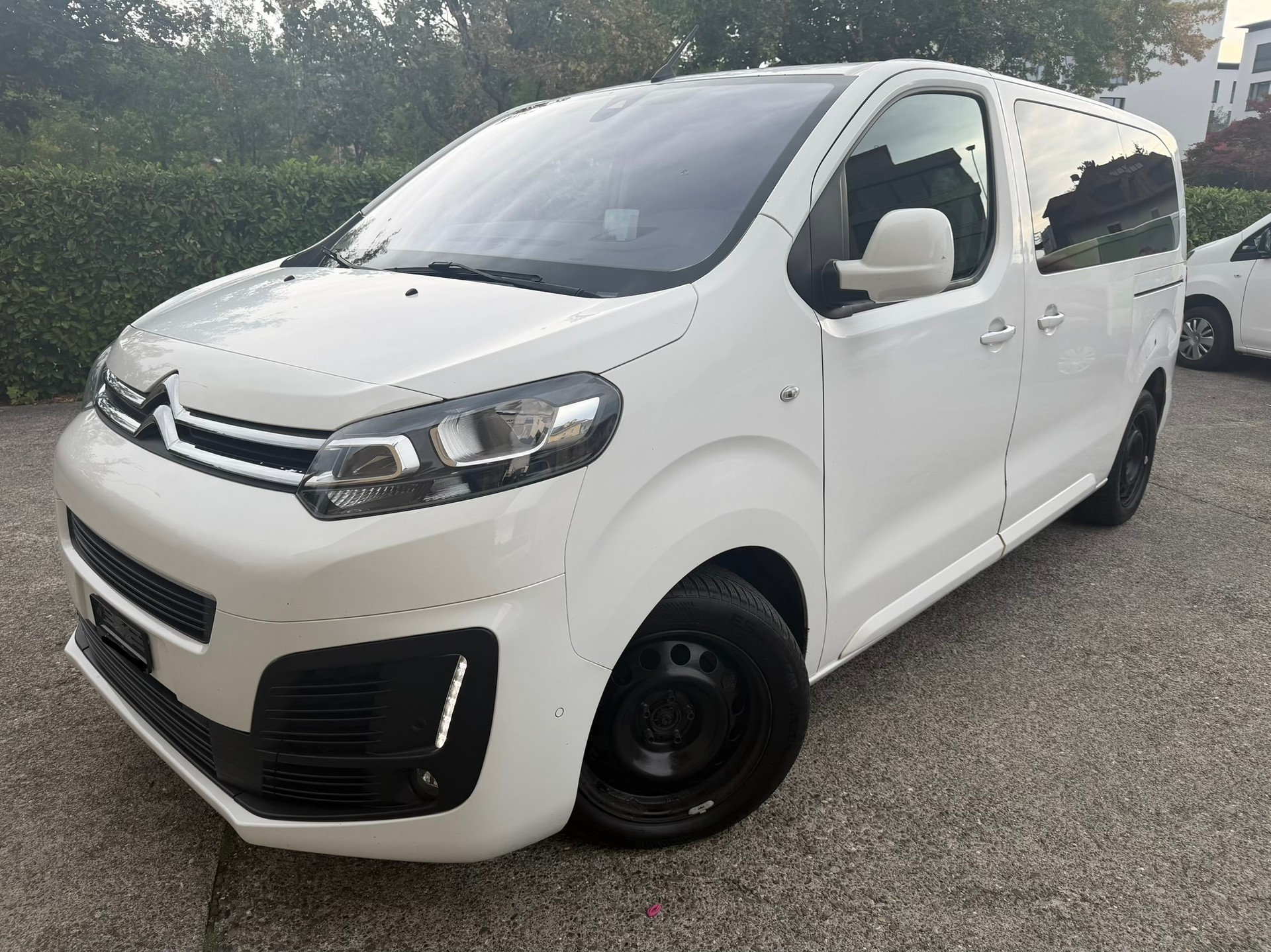 CITROEN Jumpy 2.0 HDi 180 S&S Size M EAT8-image-1