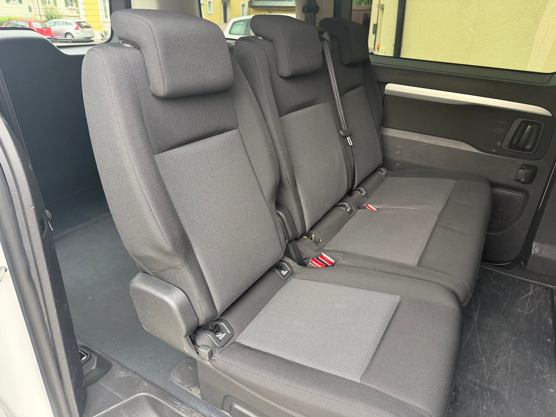CITROEN Jumpy 2.0 HDi 180 S&S Size M EAT8-image-5