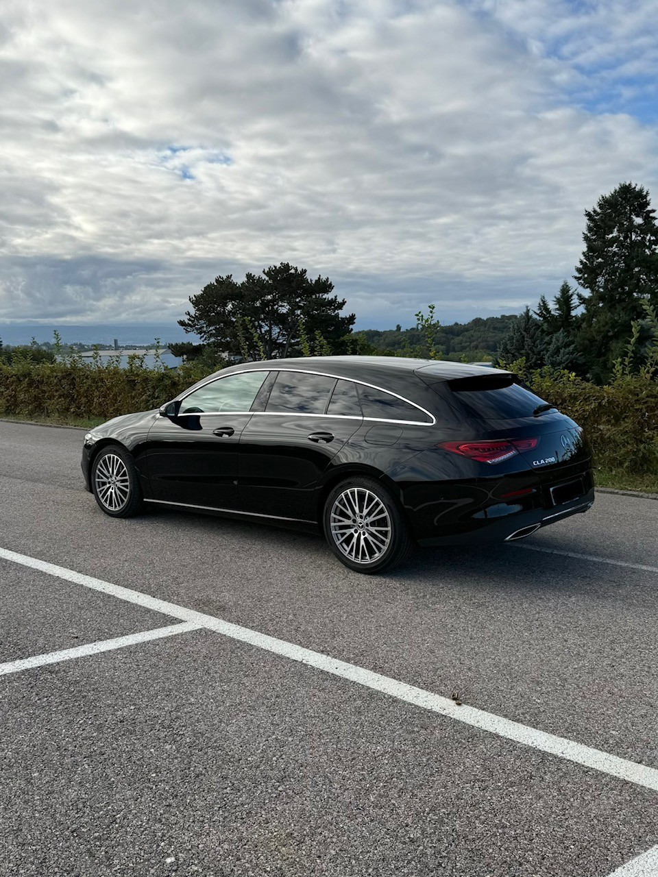 MERCEDES-BENZ CLA 200 Progressive-image-1