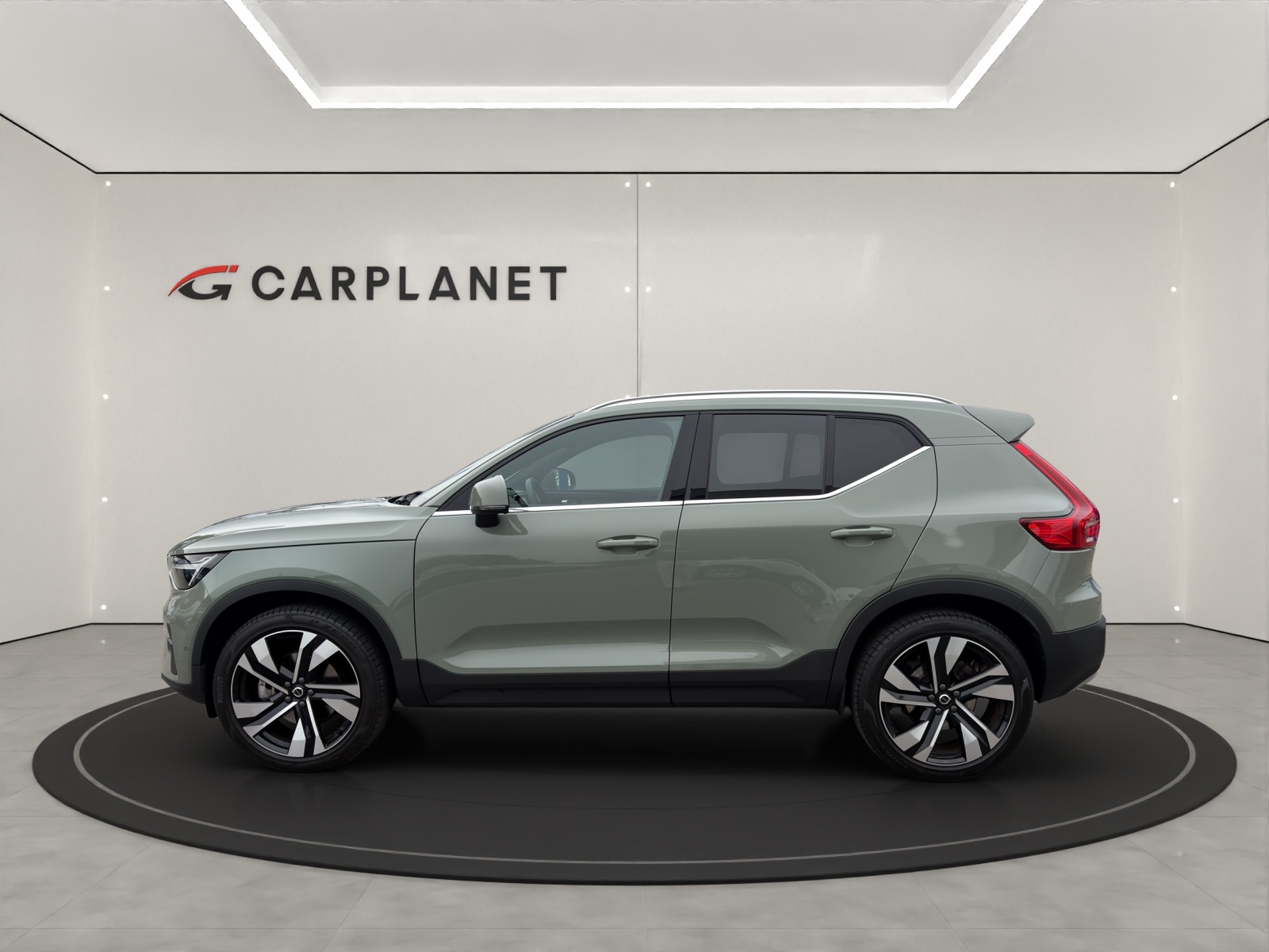 VOLVO XC40 2.0 B4 MH Ultimate Bright-image-2