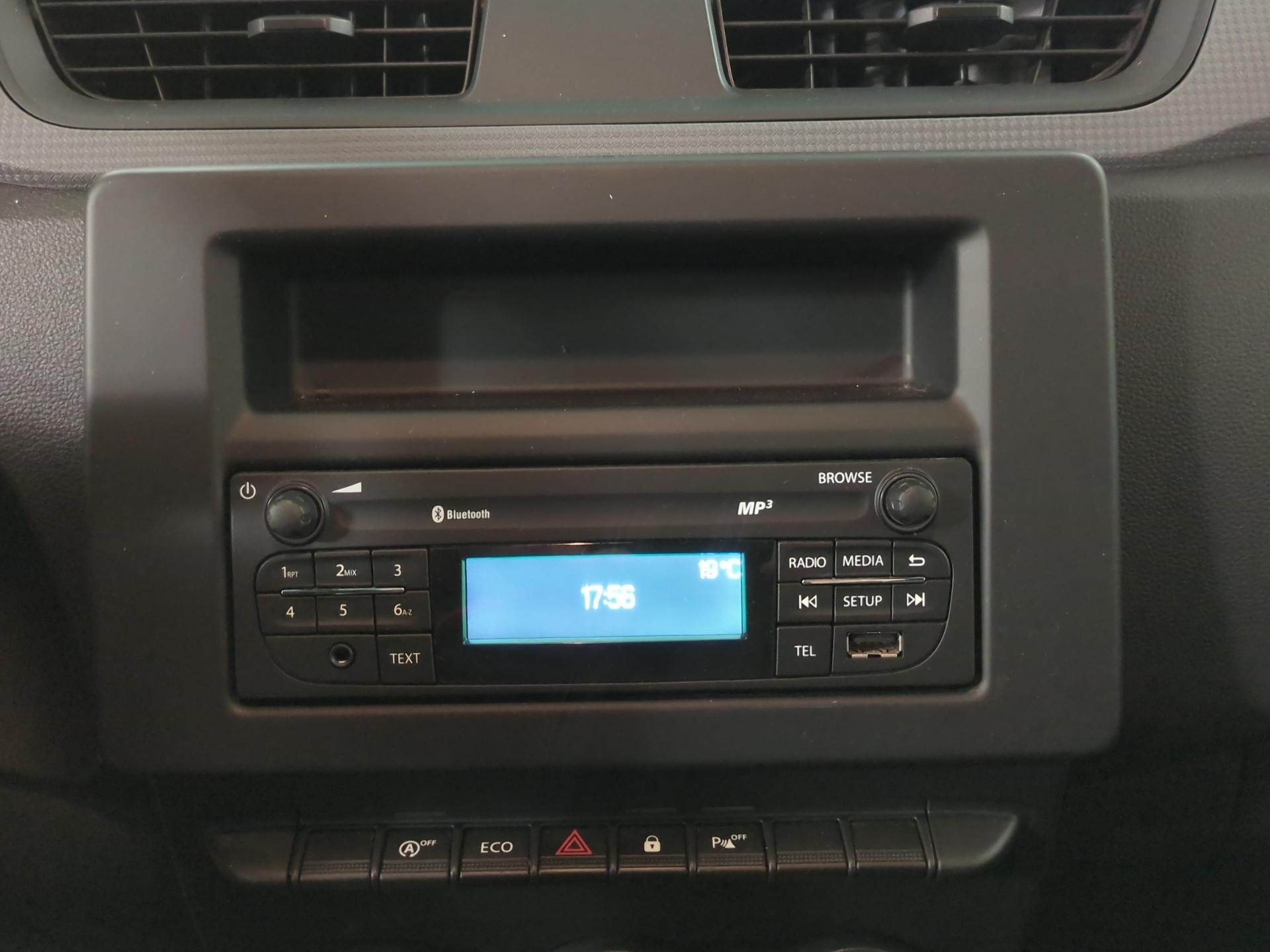 RENAULT Express 1.3TCe 100 PF Extra-image-12