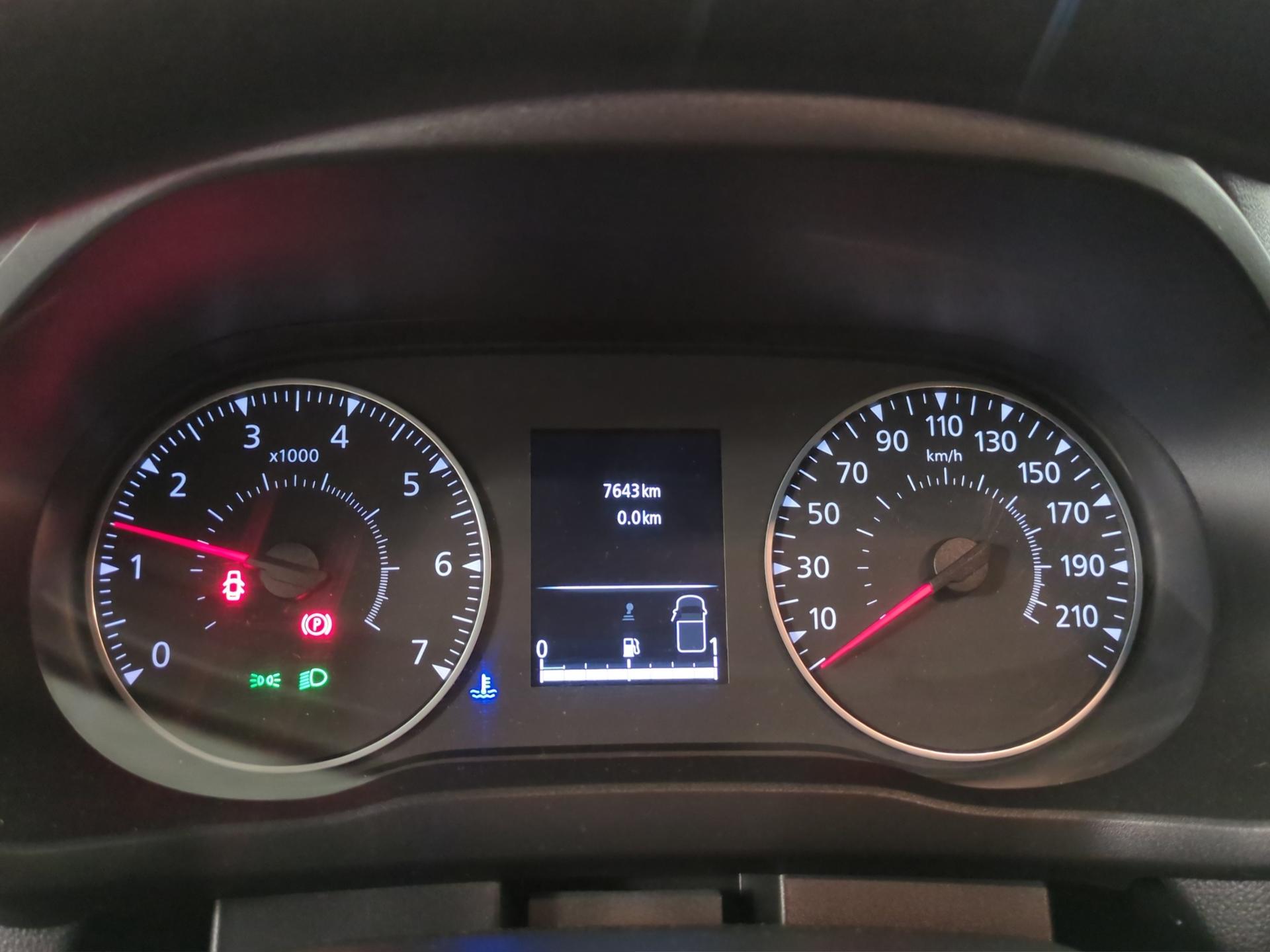 RENAULT Express 1.3TCe 100 PF Extra-image-10
