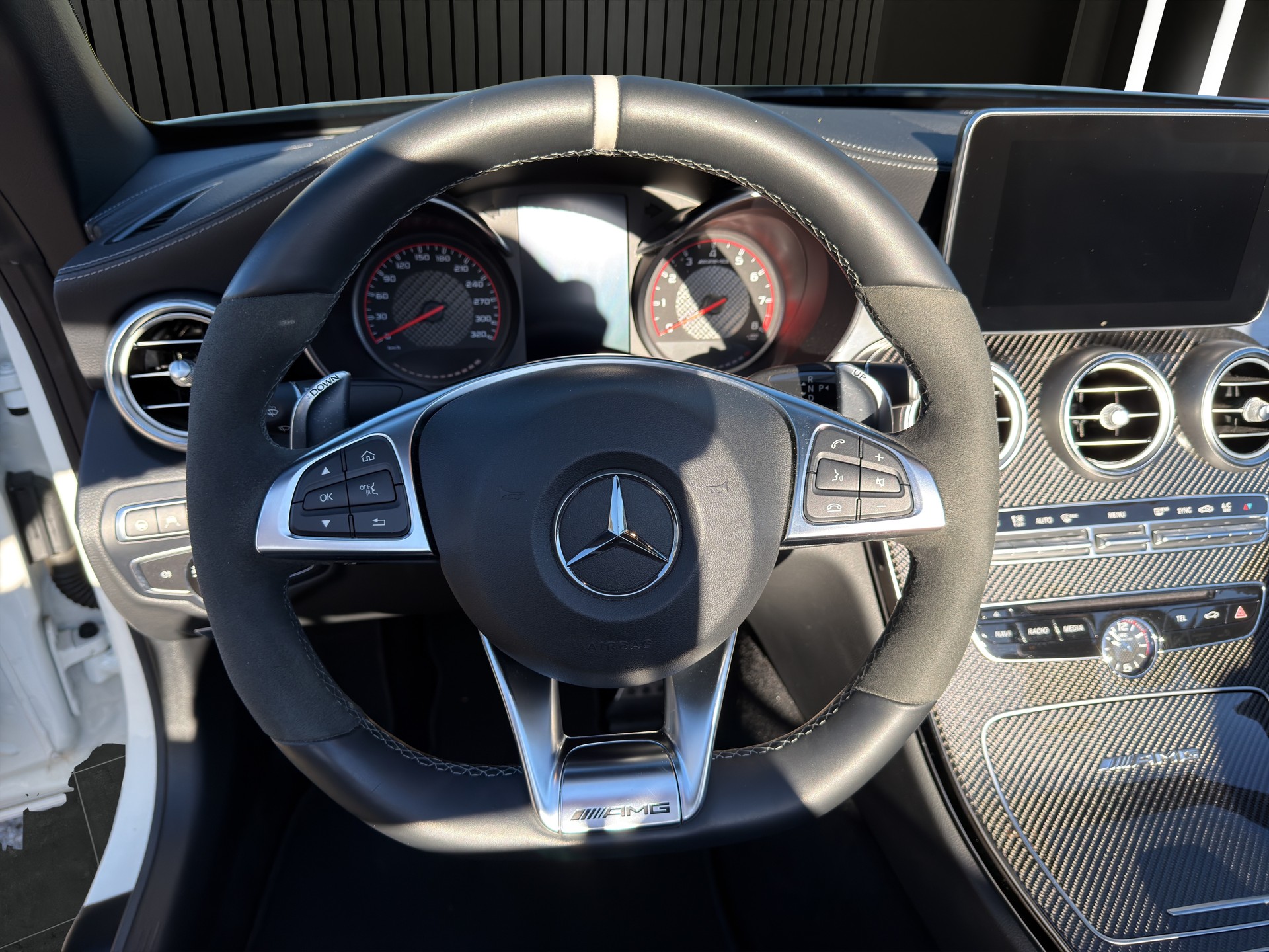 MERCEDES-BENZ C-CLASS A205 Cabriolet C 63 S C63 S AMG-image-11