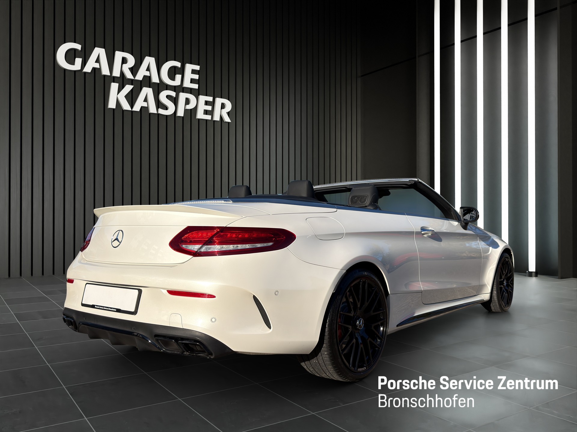 MERCEDES-BENZ C-CLASS A205 Cabriolet C 63 S C63 S AMG-image-4