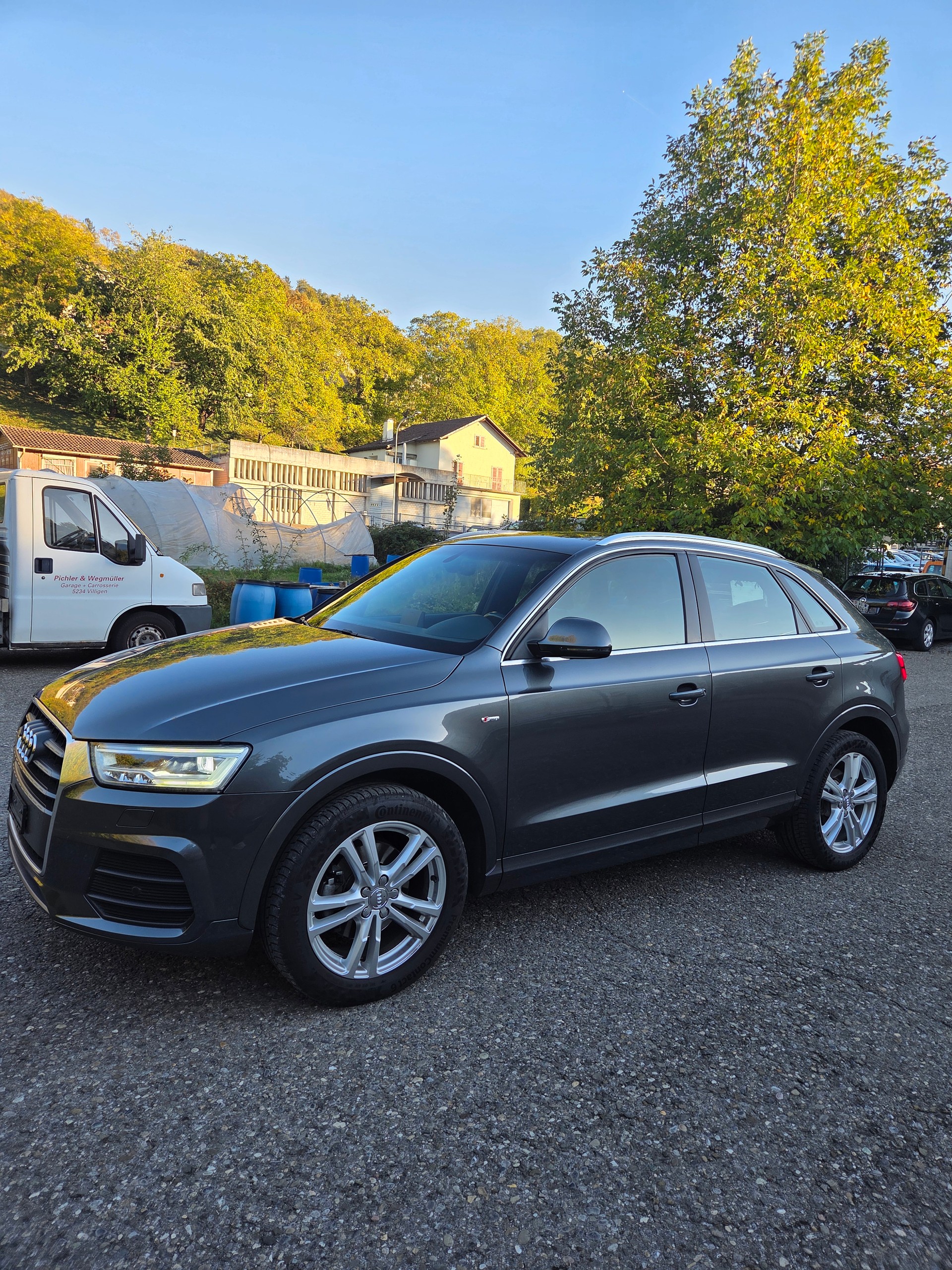 AUDI Q3 2.0 TDI design quattro S-tronic-image-0