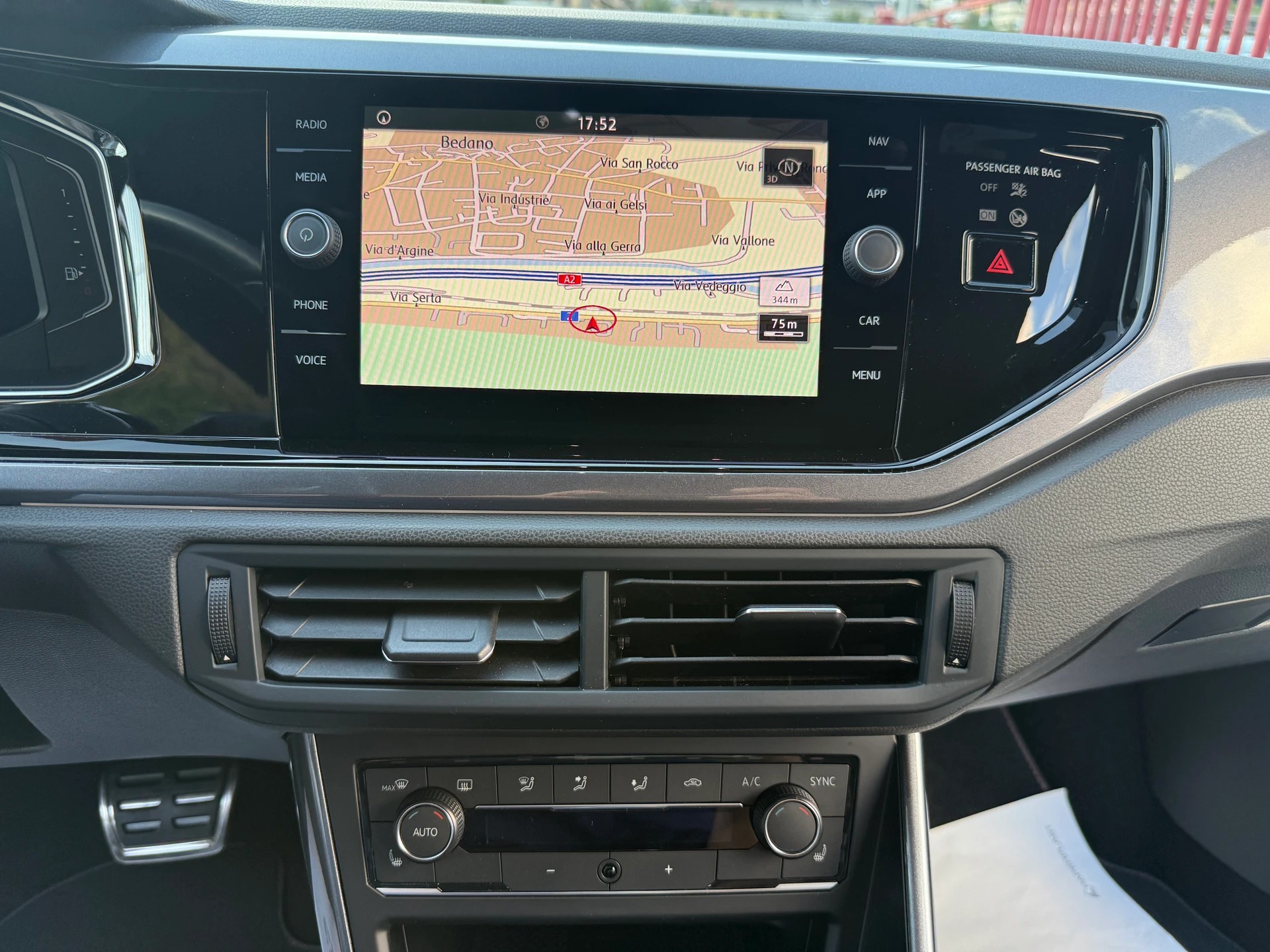 VW Polo 2.0 TSI GTI DSG-image-9