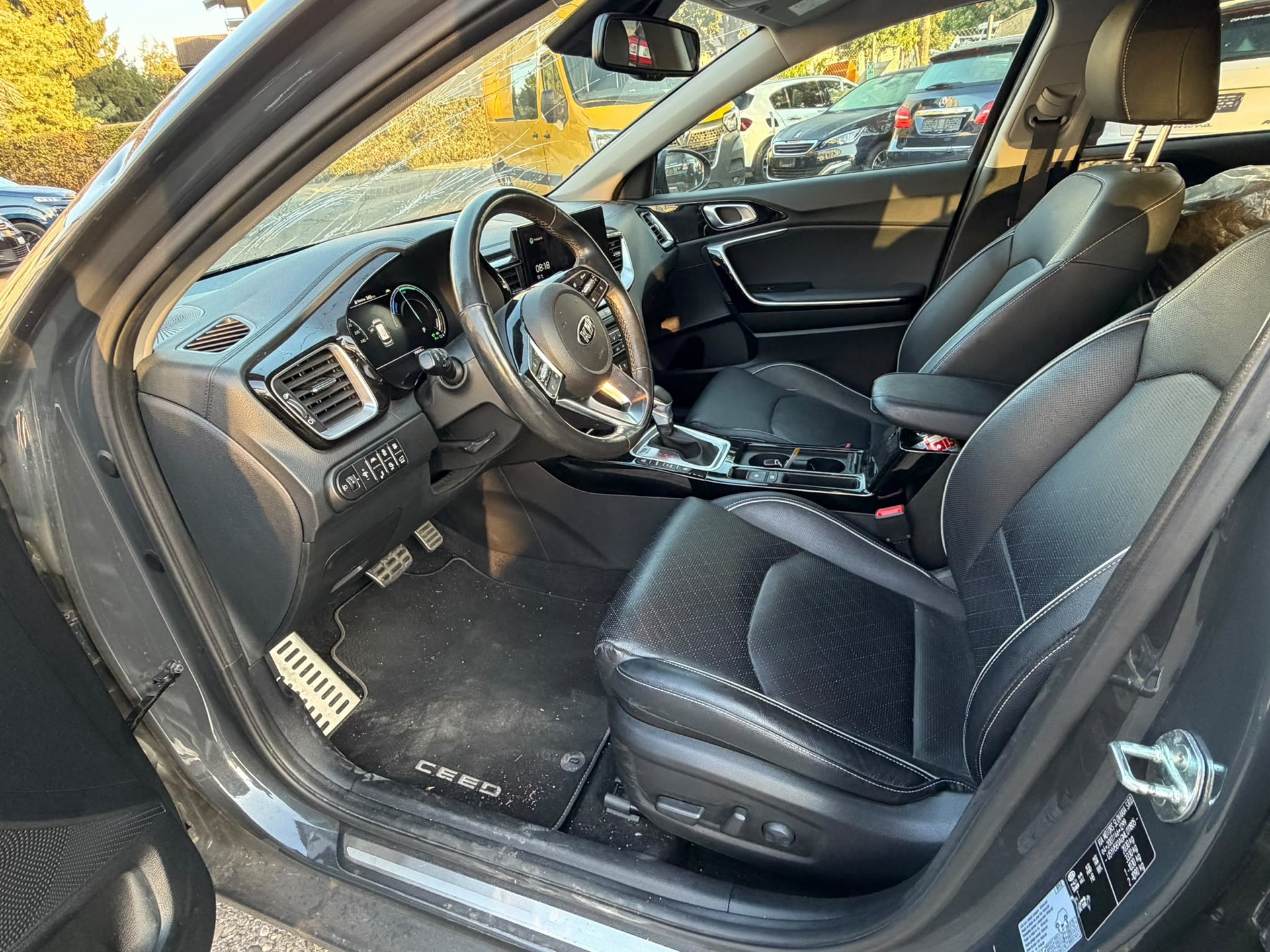 KIA Ceed Sportswagon 1.6 GDi Plug-in Hybrid Style DCT-image-13