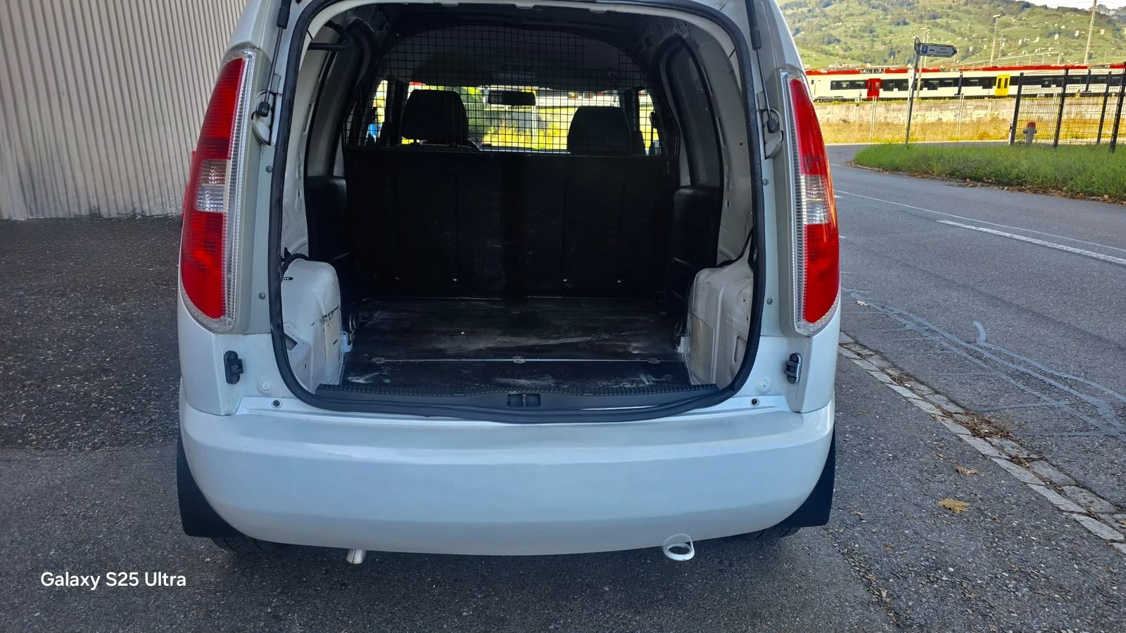 SKODA Praktik 1.2 HTP-image-6