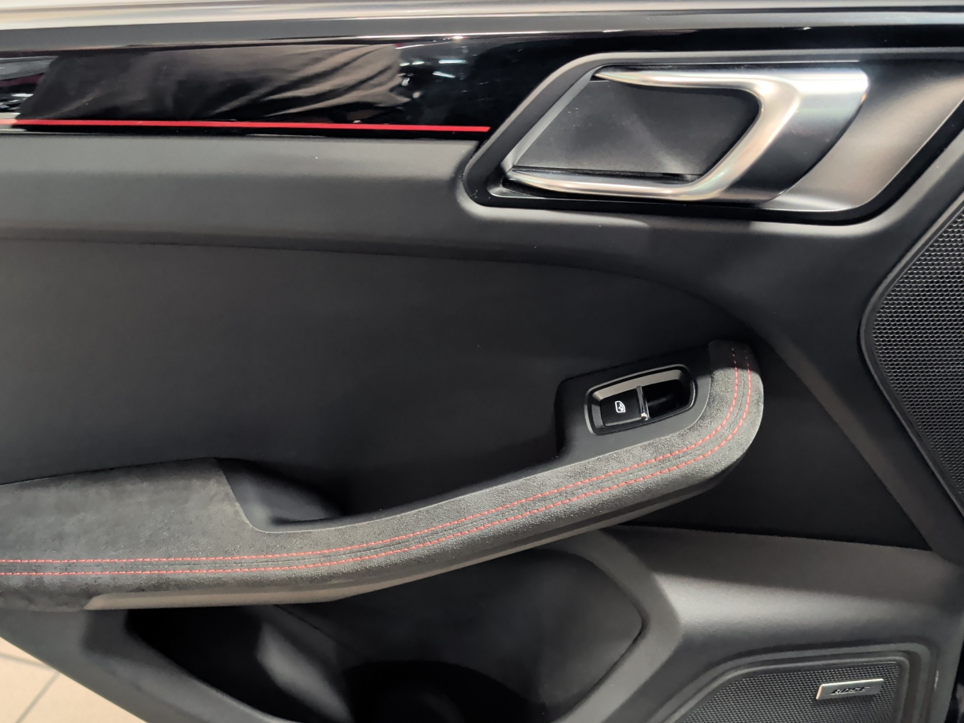 PORSCHE Macan Turbo Exclusive Performance Edition PDK - PORSCHE APPROVED 06-2027 --image-11