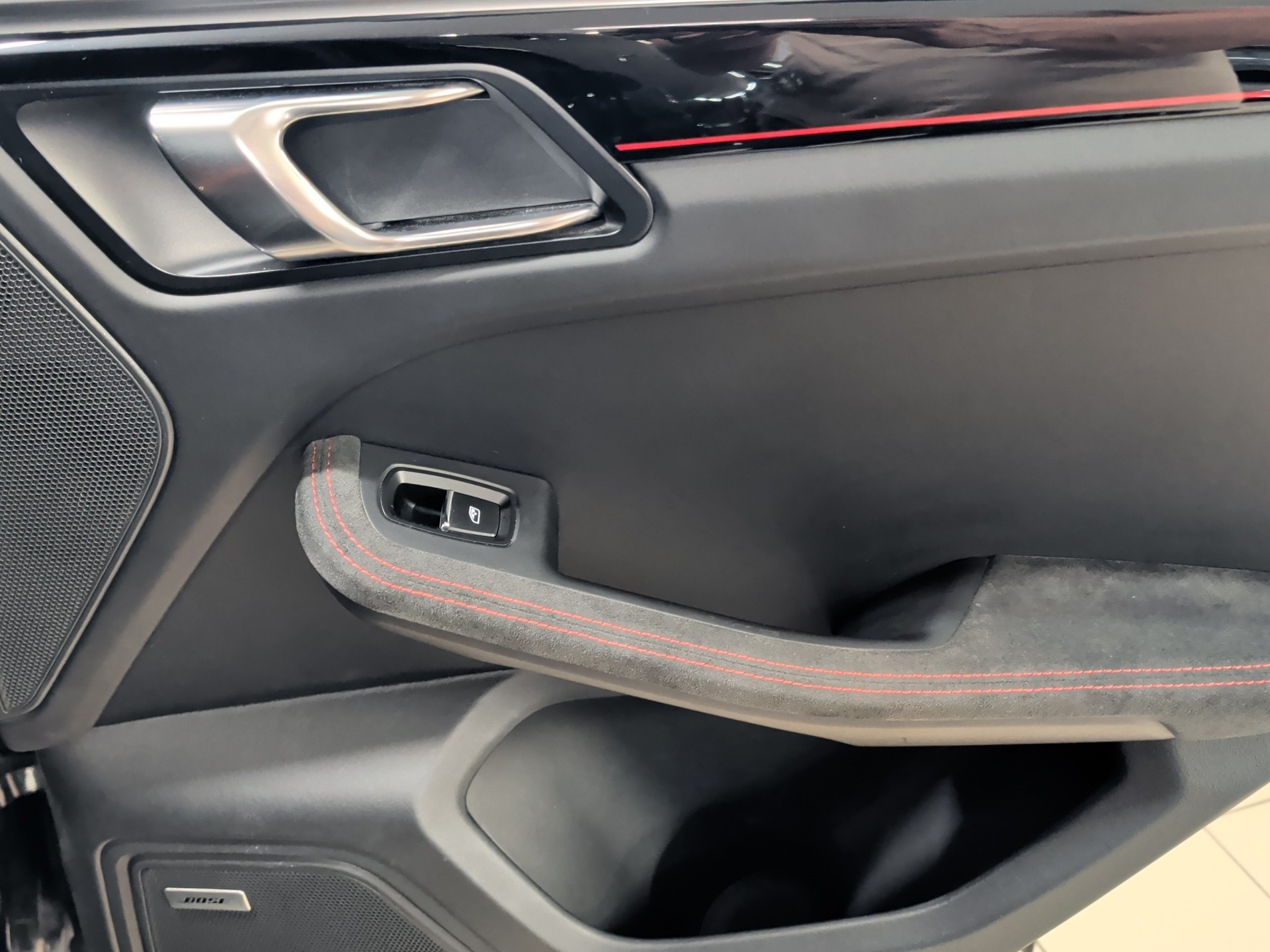 PORSCHE Macan Turbo Exclusive Performance Edition PDK - PORSCHE APPROVED 06-2027 --image-13