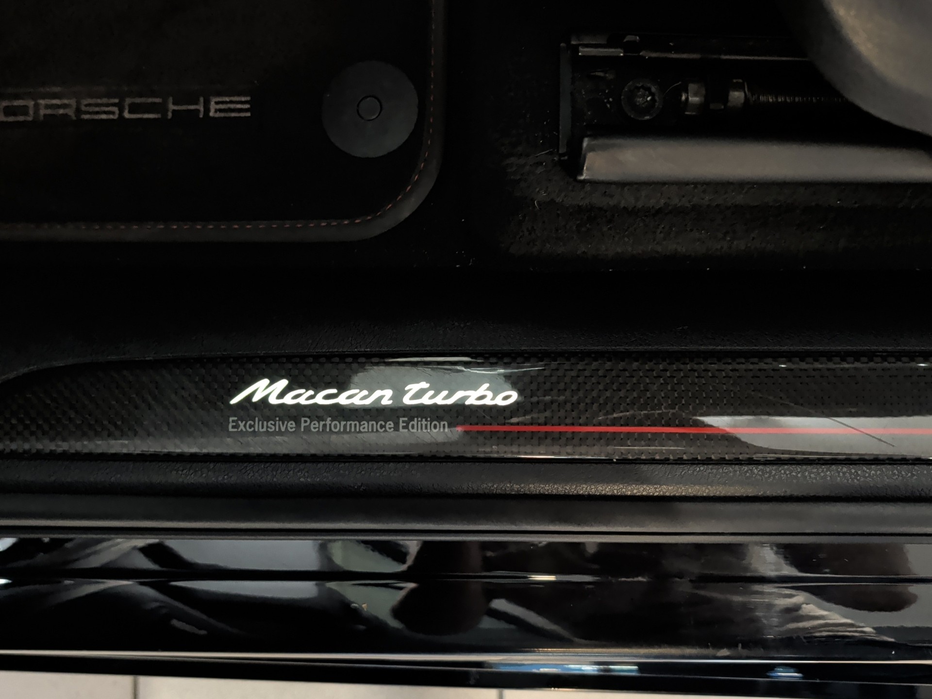 PORSCHE Macan Turbo Exclusive Performance Edition PDK - PORSCHE APPROVED 06-2027 --image-18