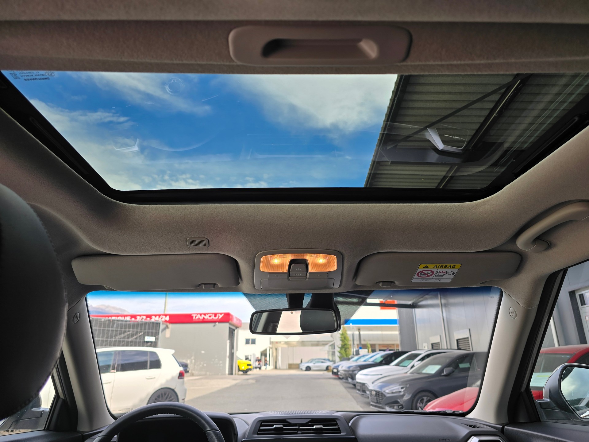 KGM-SsangYong Tivoli 1.5TGDI Tita 4WD A-image-8