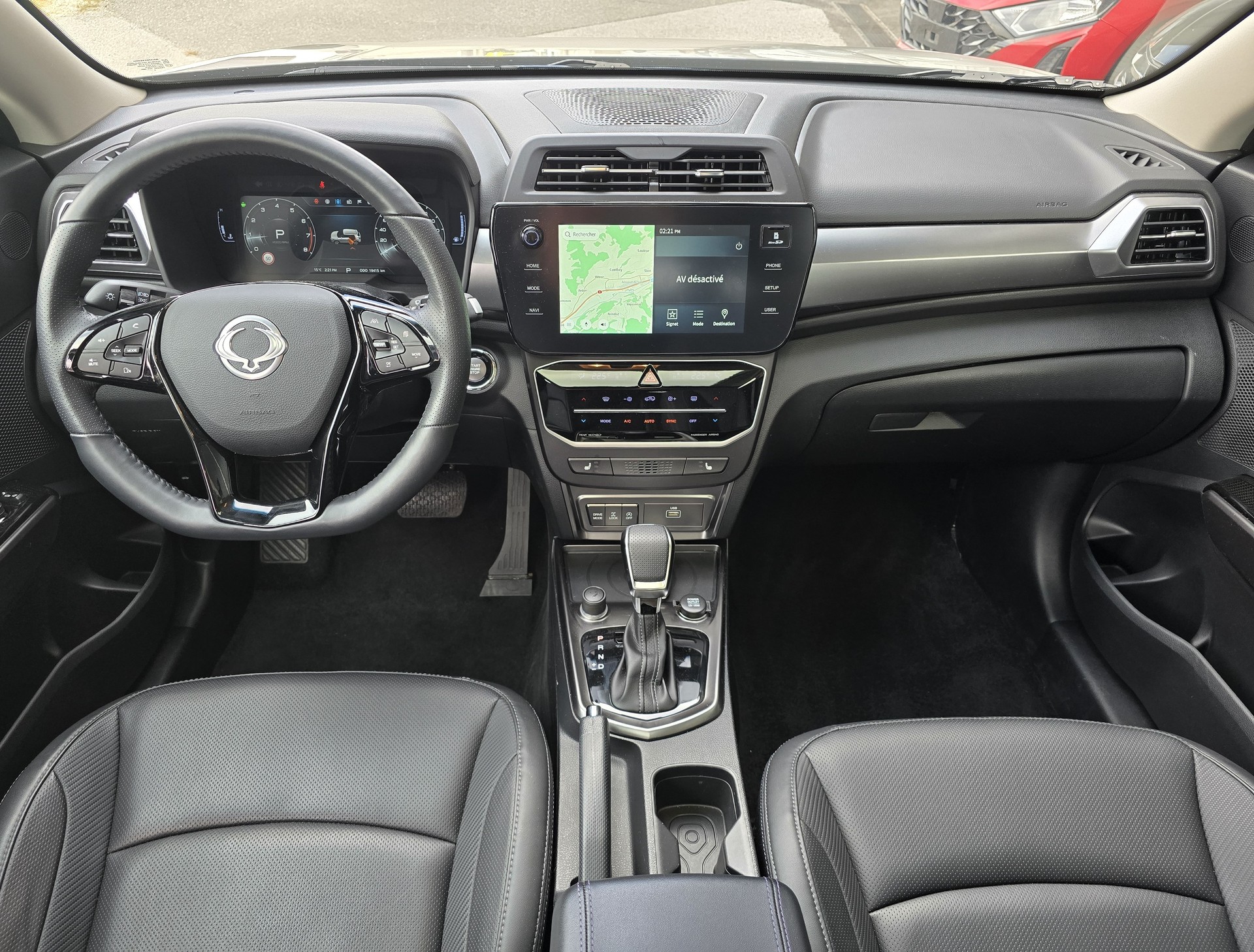 KGM-SsangYong Tivoli 1.5TGDI Tita 4WD A-image-3