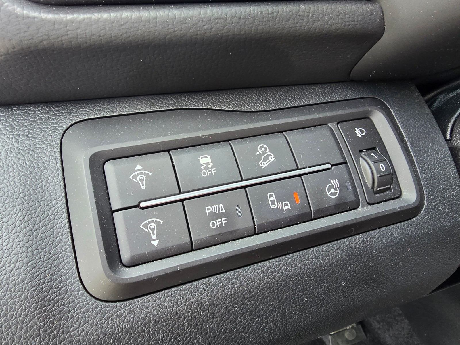 KGM Tivoli 1.5TGDI Tita 4WD A — photo 11