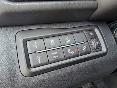 KGM Tivoli 1.5TGDI Tita 4WD A — photo 11