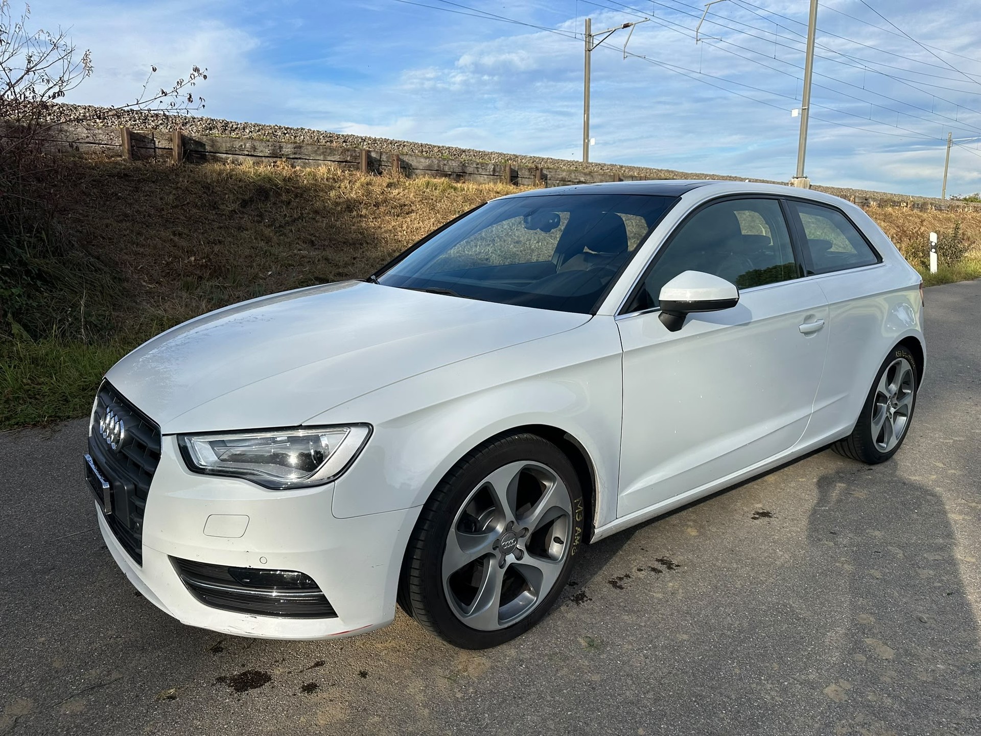 AUDI A3 1.8 TFSI Attraction S-tronic-image-1