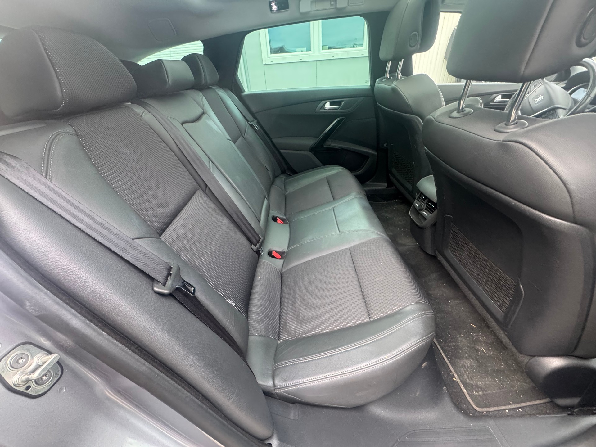 PEUGEOT 508 SW 1.6 THP Allure Automatic-image-8