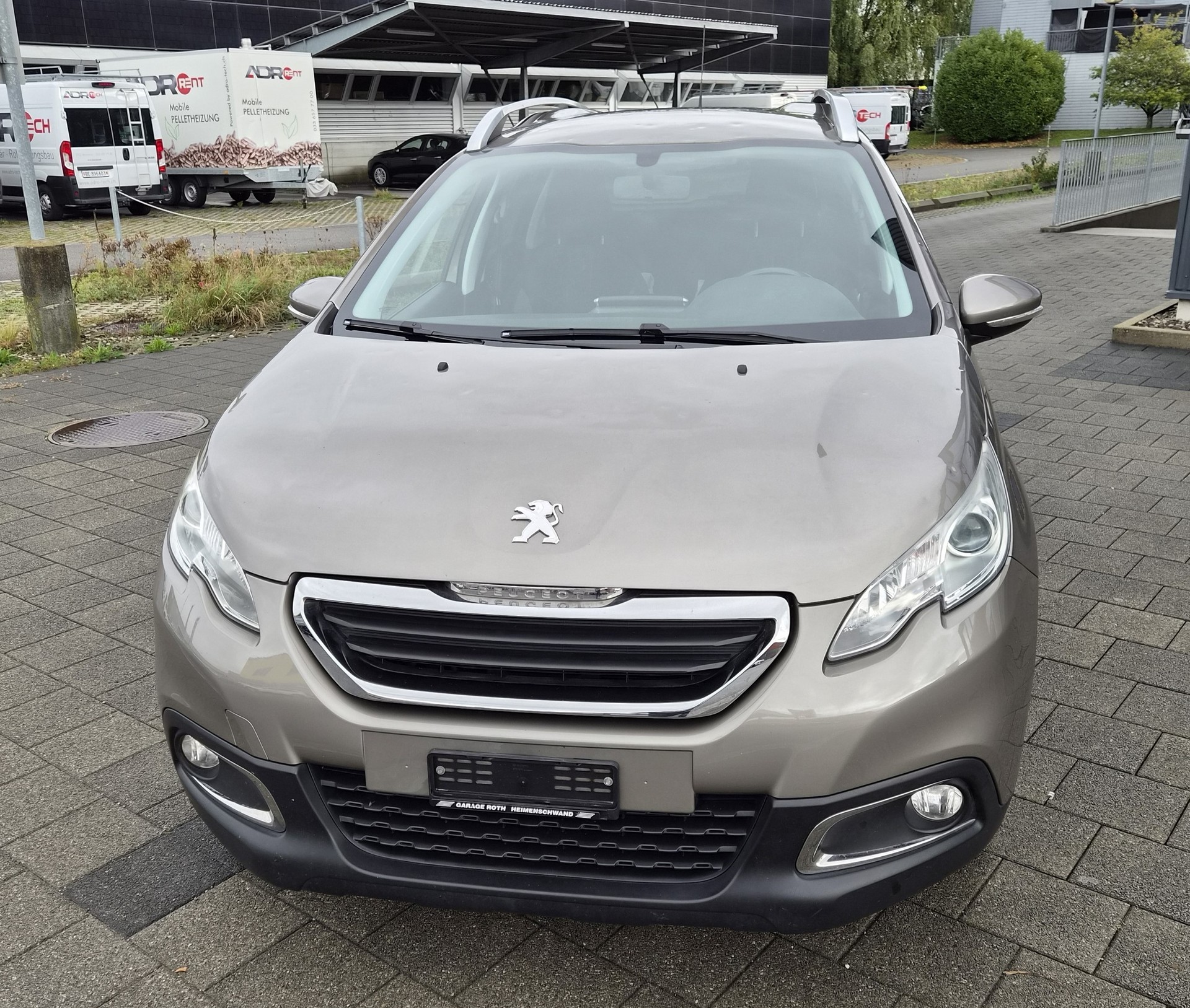 PEUGEOT 2008 1.6 e-HDi Active EGS6-image-0